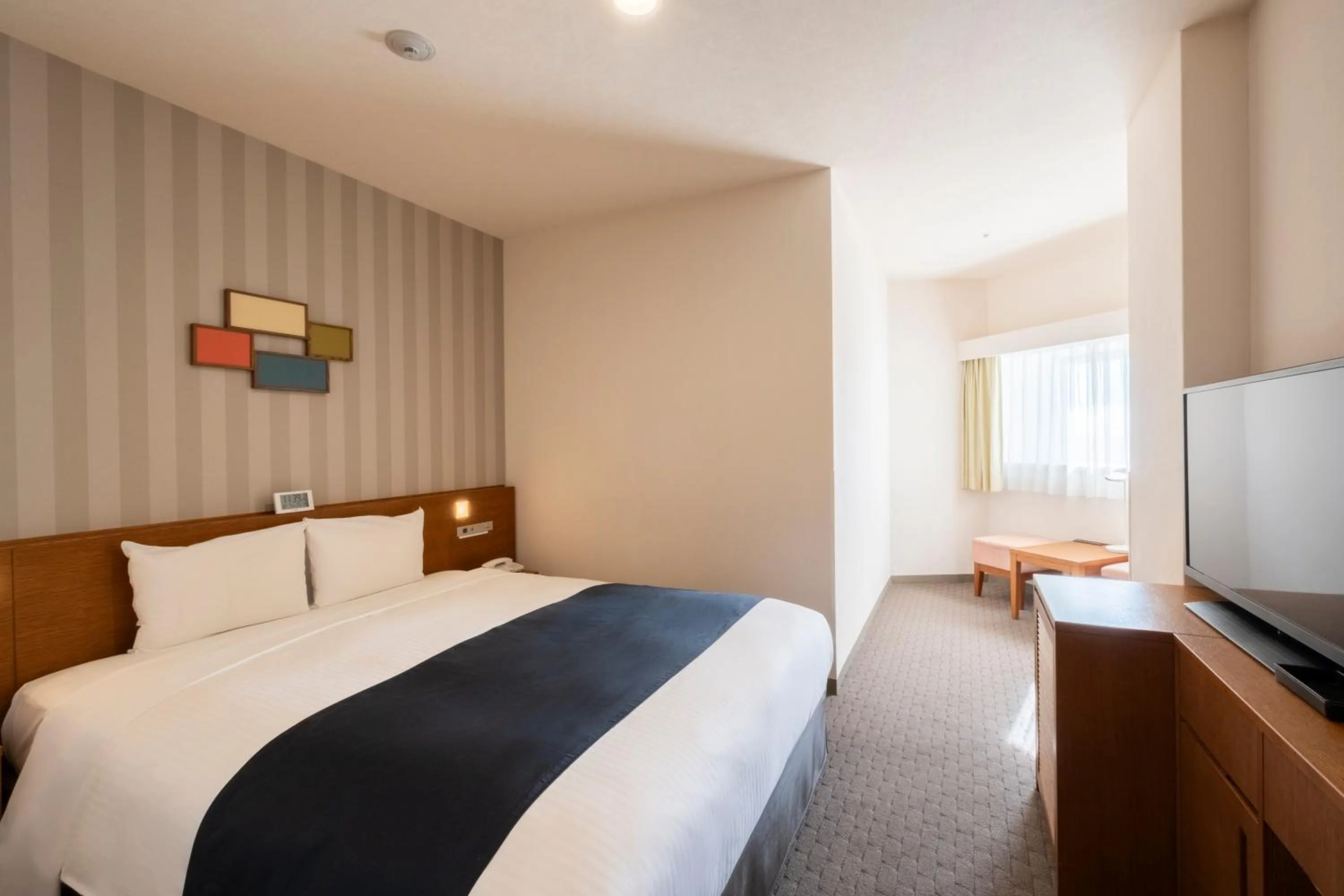 Photo of the whole room, Bed in Shinjuku Washington Hotel