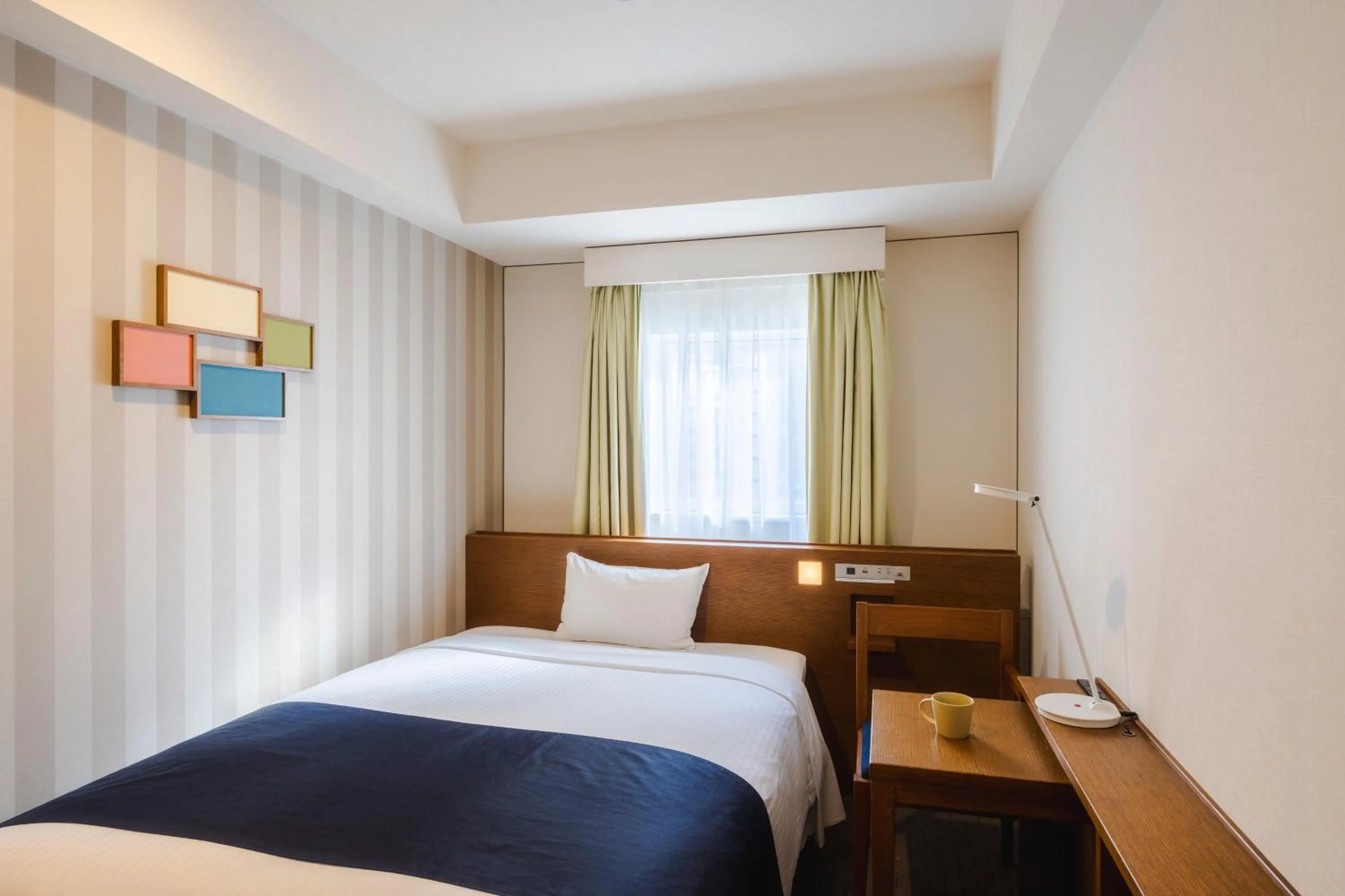 Photo of the whole room, Bed in Shinjuku Washington Hotel