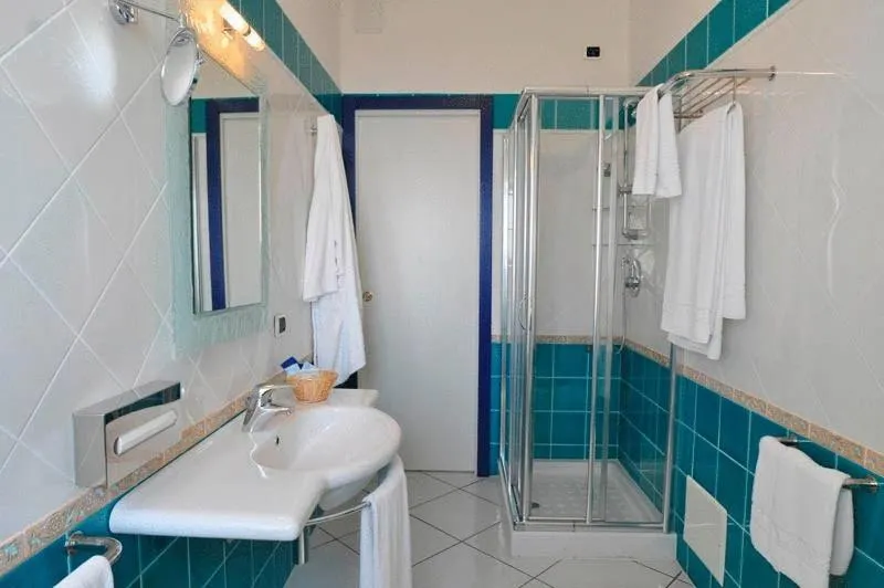 Shower in Villa Grachira