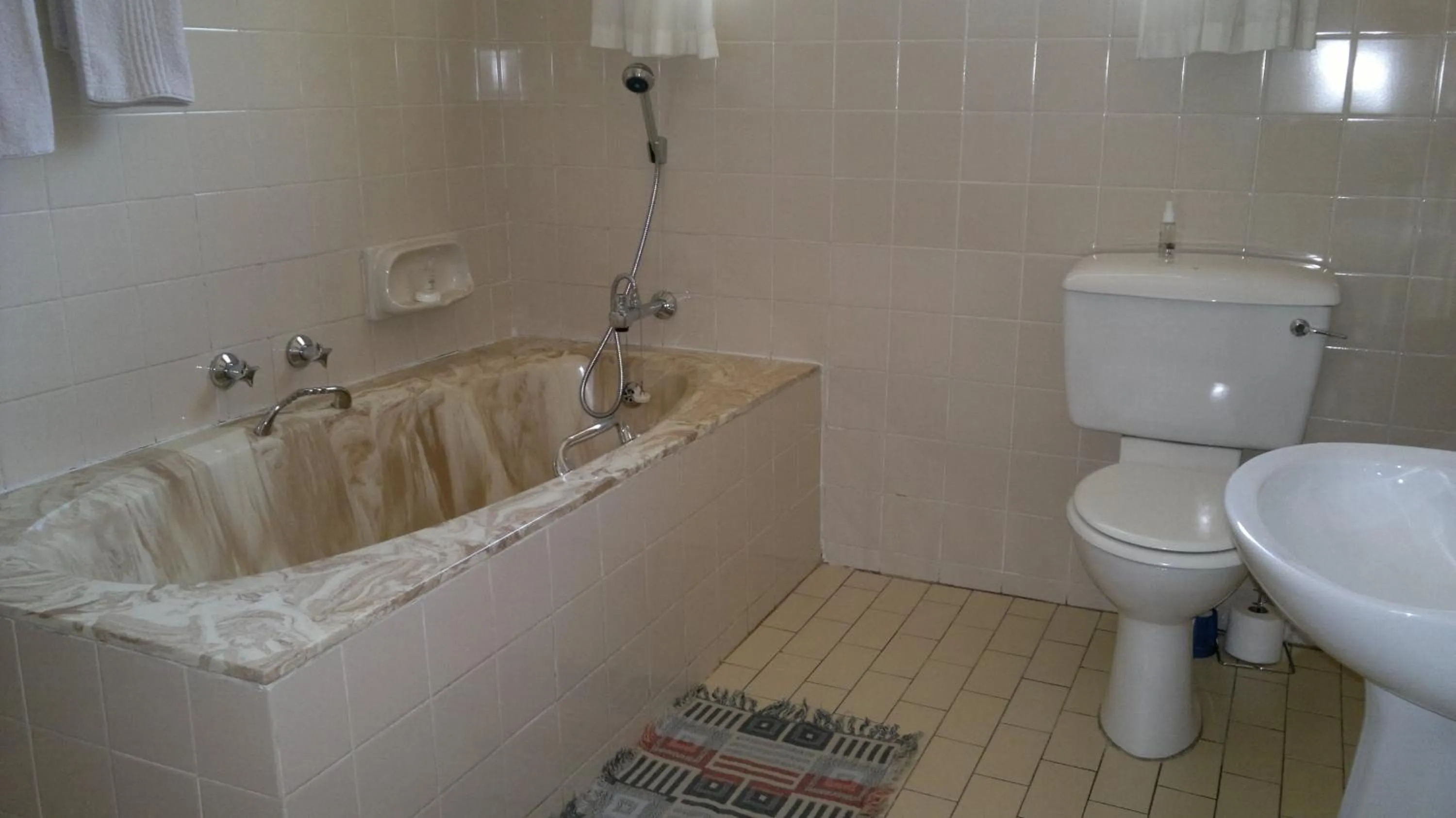 Toilet in Agterplaas Guesthouse Pty Ltd