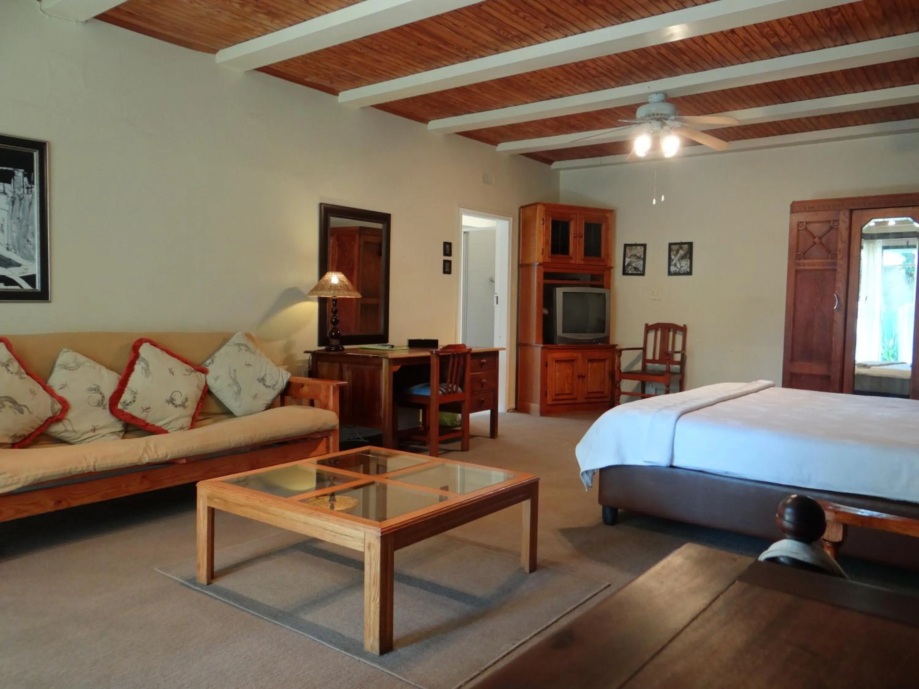 Bed in Agterplaas Guesthouse Pty Ltd