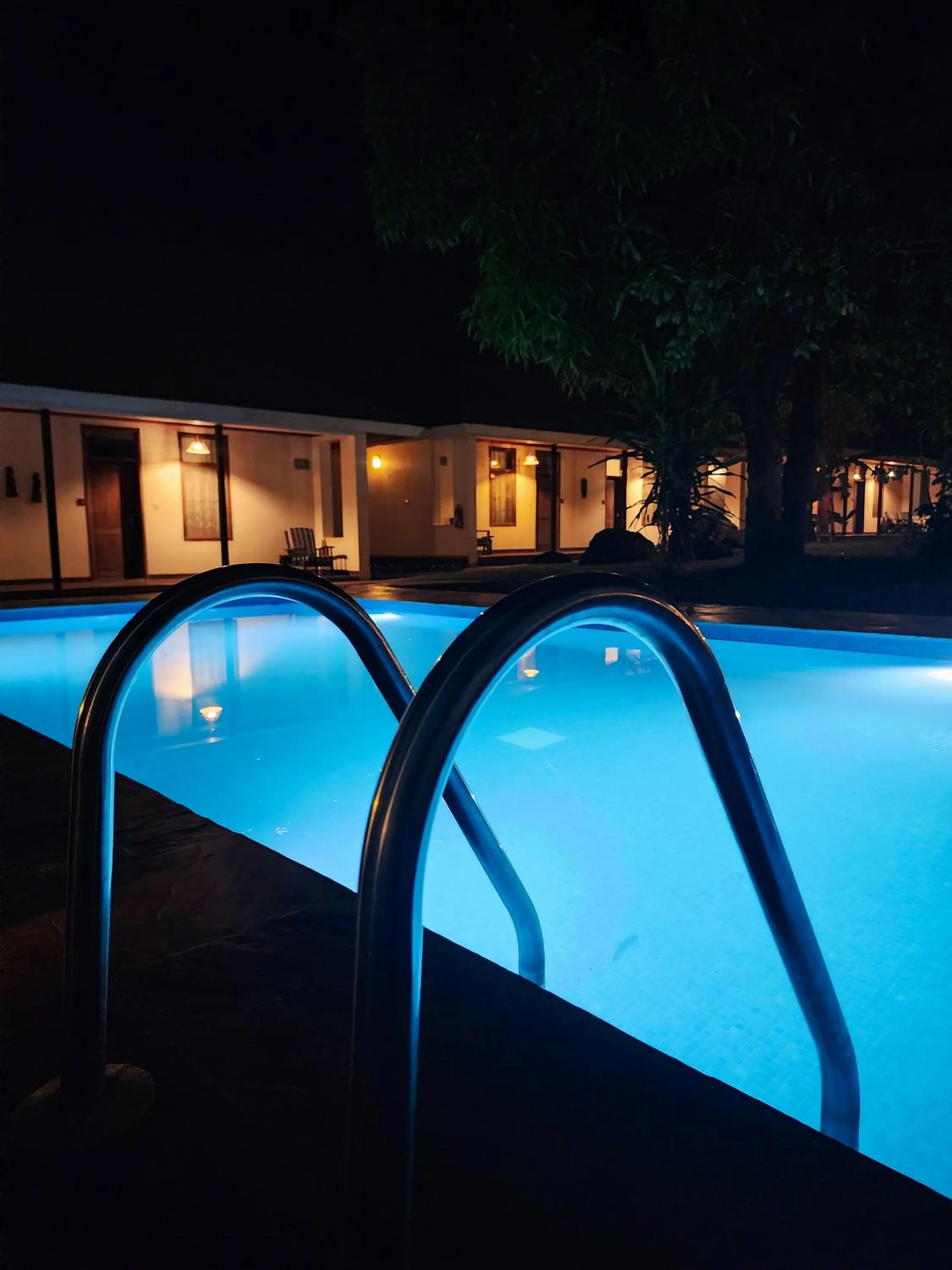 Night in Bristol Cottages Kilimanjaro