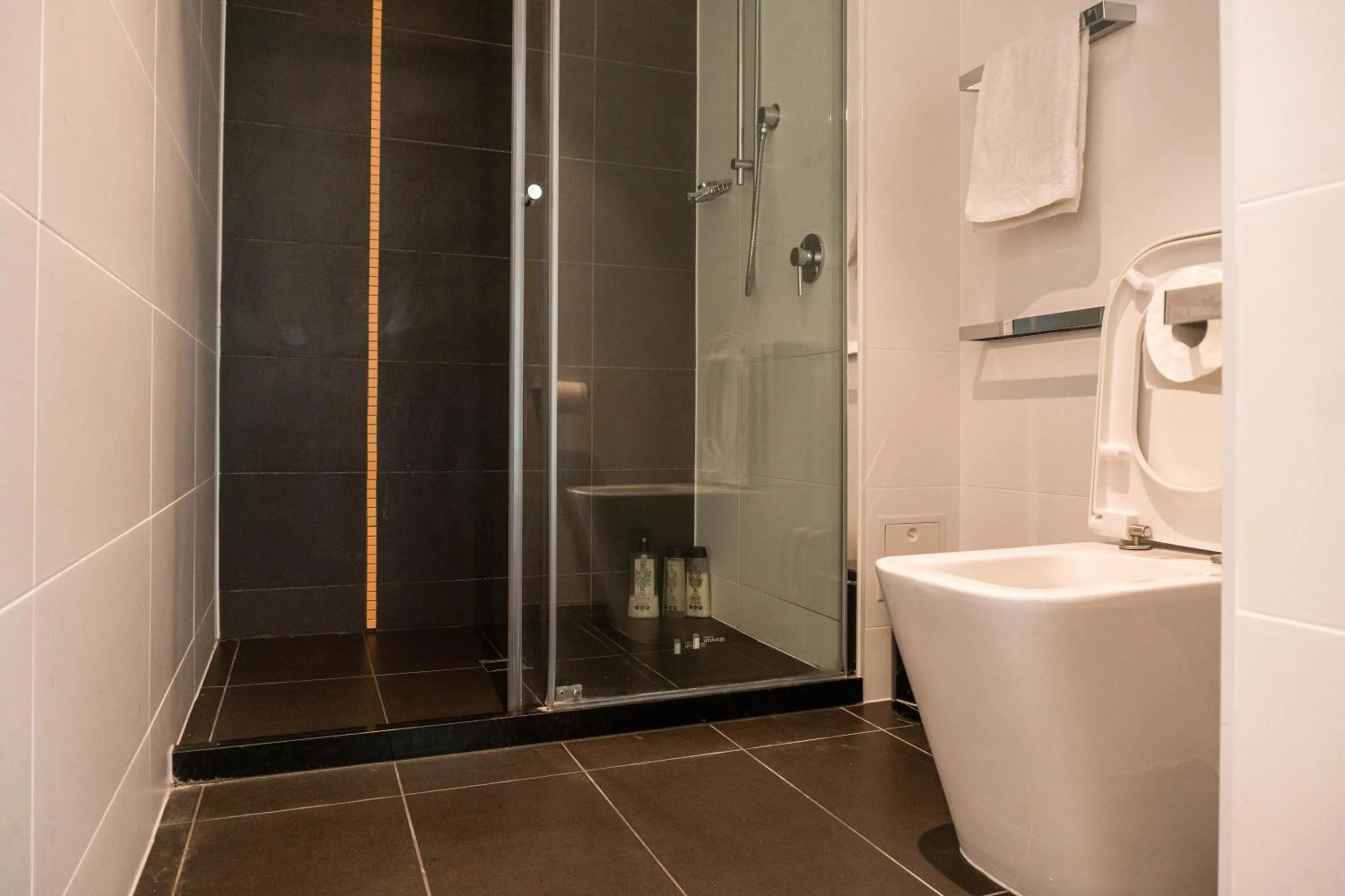 Tasha's Apartments on Warwick