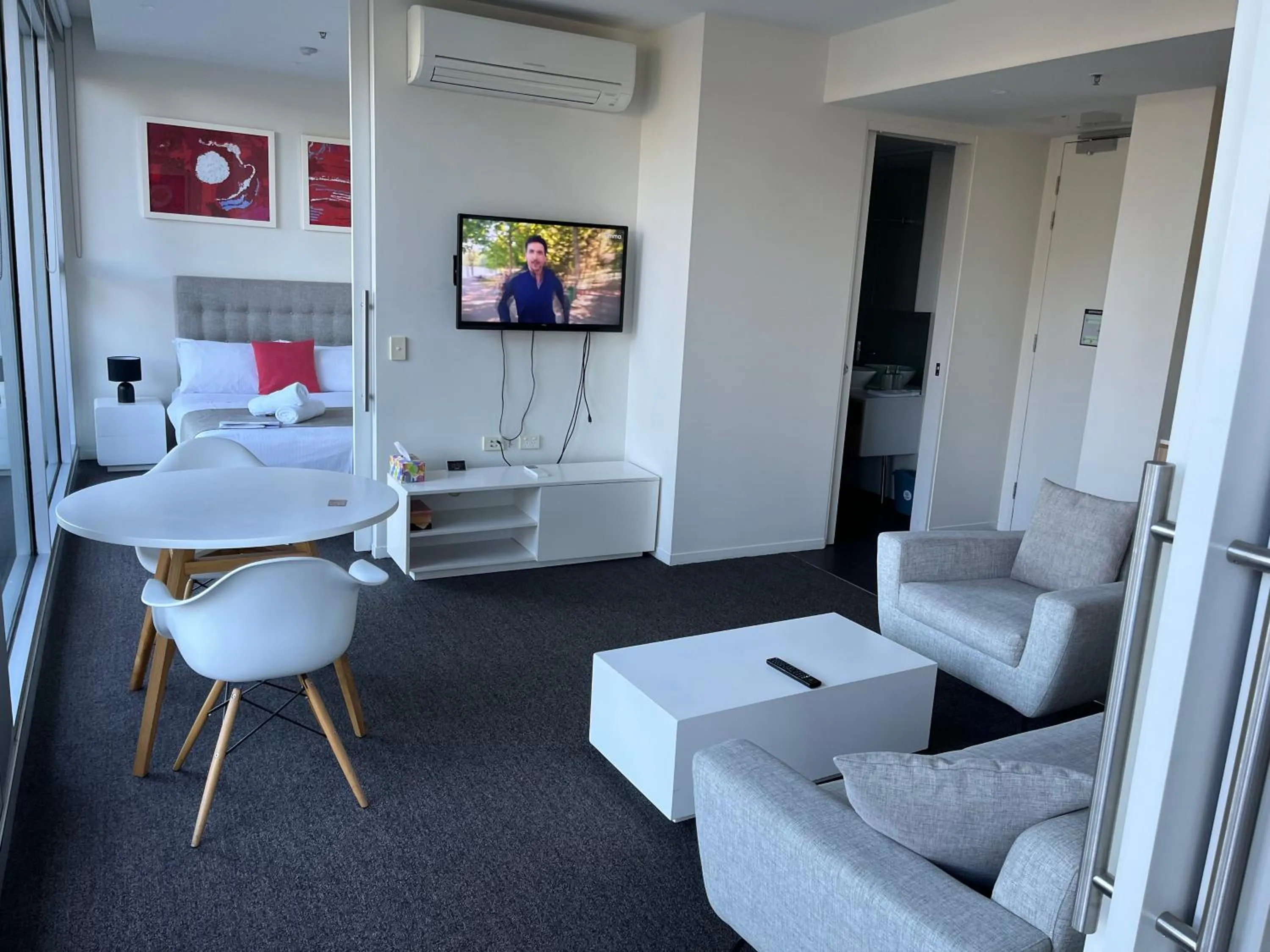 Bed in Tasha's Apartments on Warwick