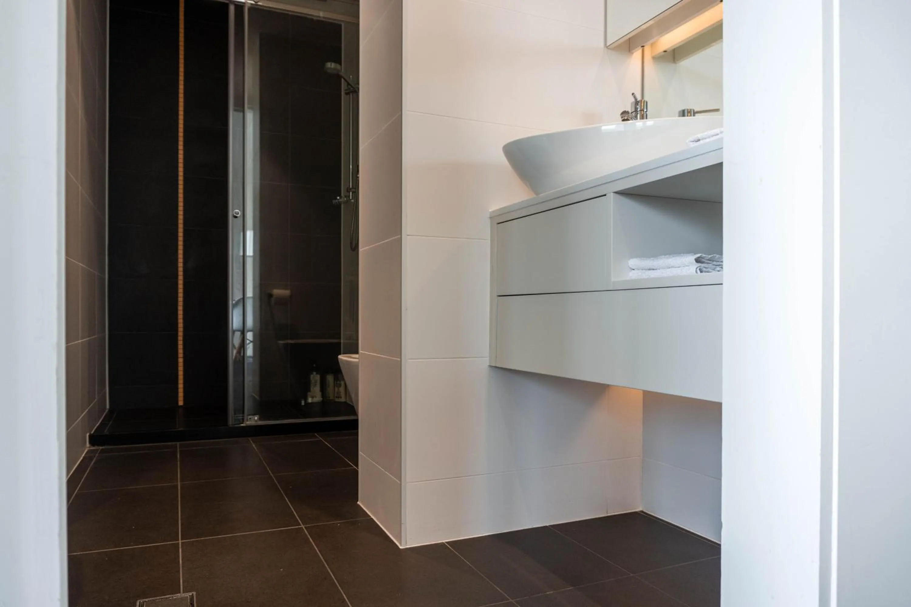 Tasha's Apartments on Warwick