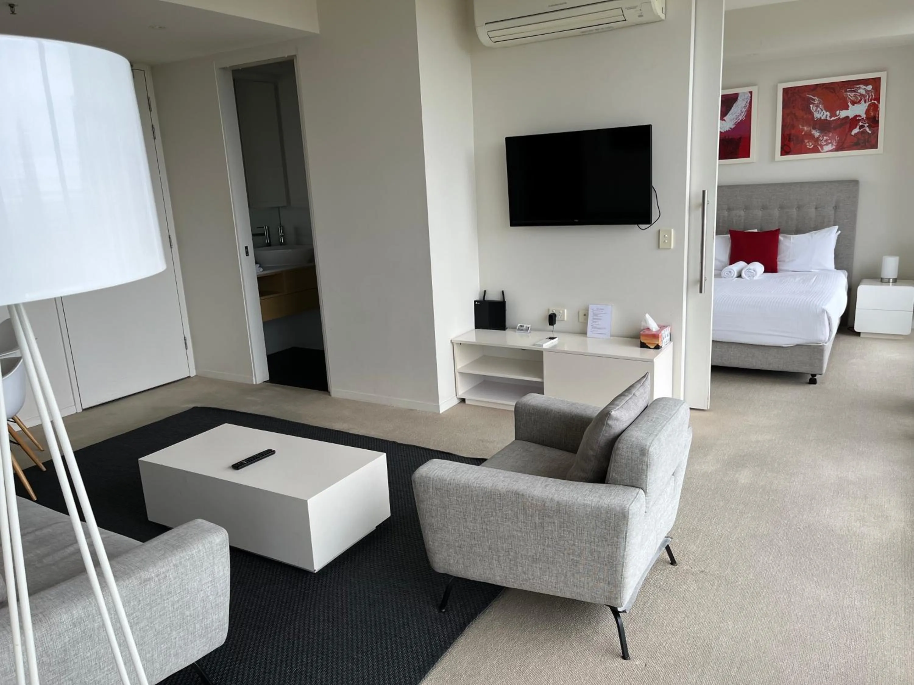 Bed in Tasha's Apartments on Warwick