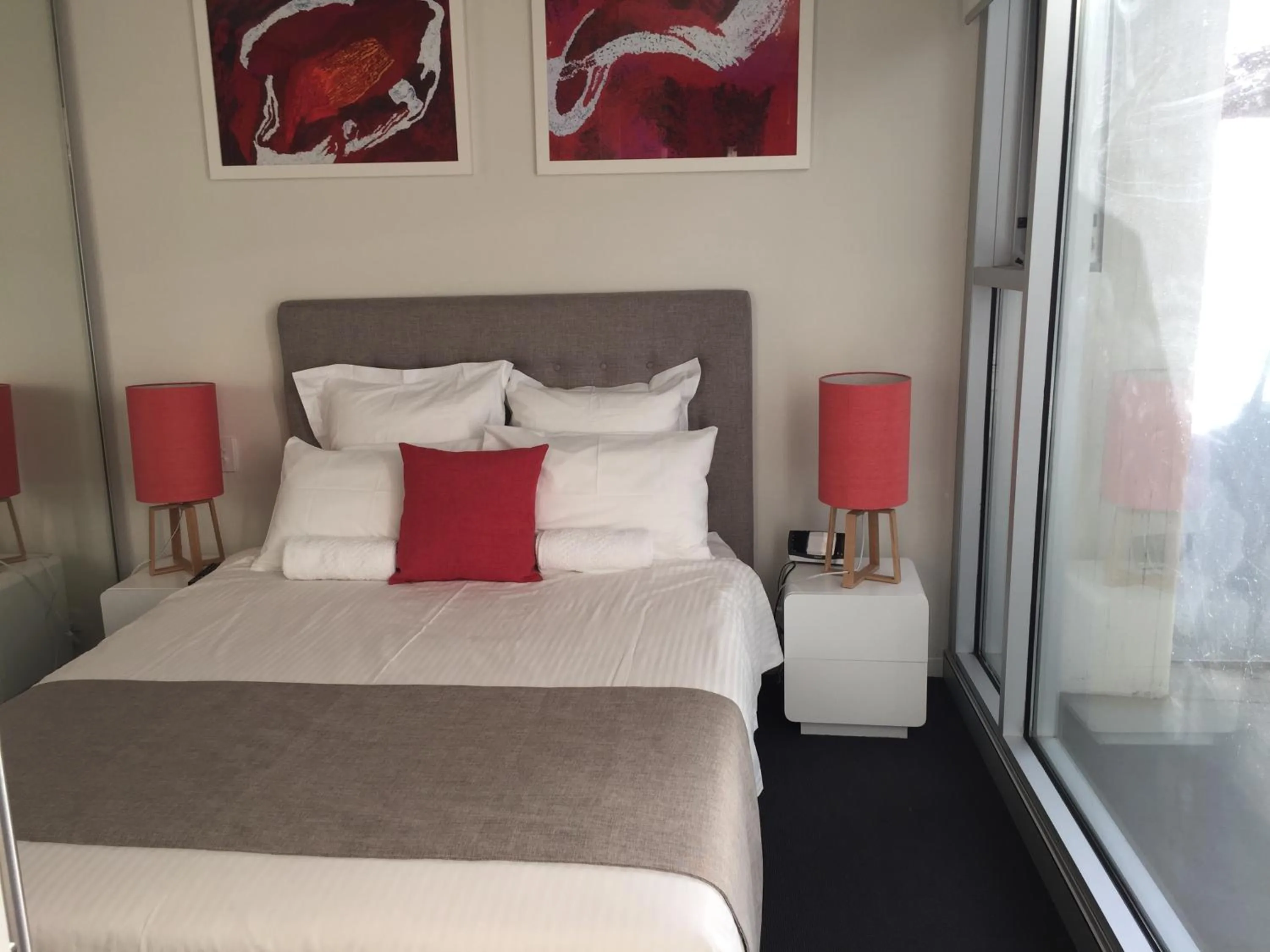 Bed in Tasha's Apartments on Warwick