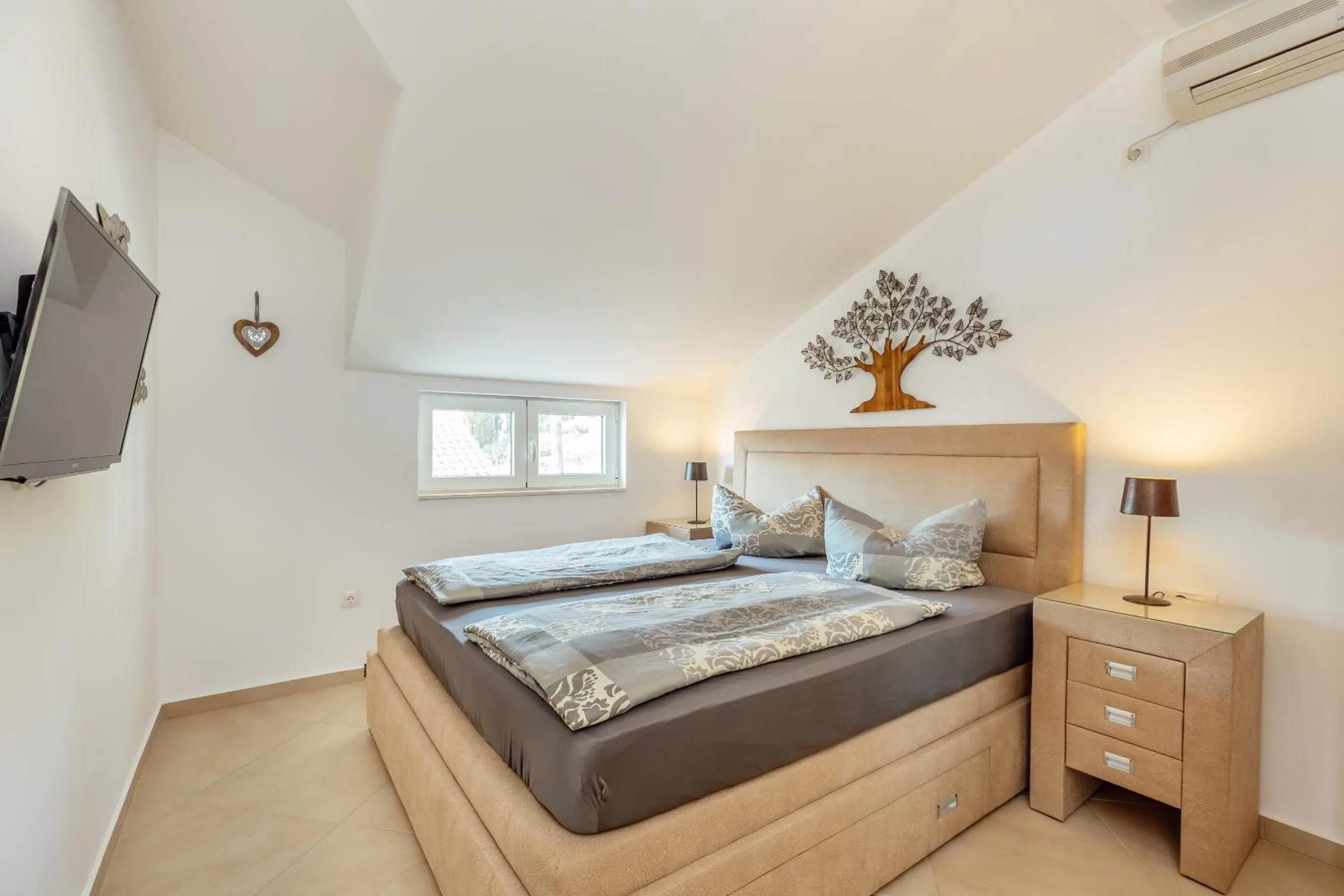 Bedroom, Bed in Apartment Penthouse Savina