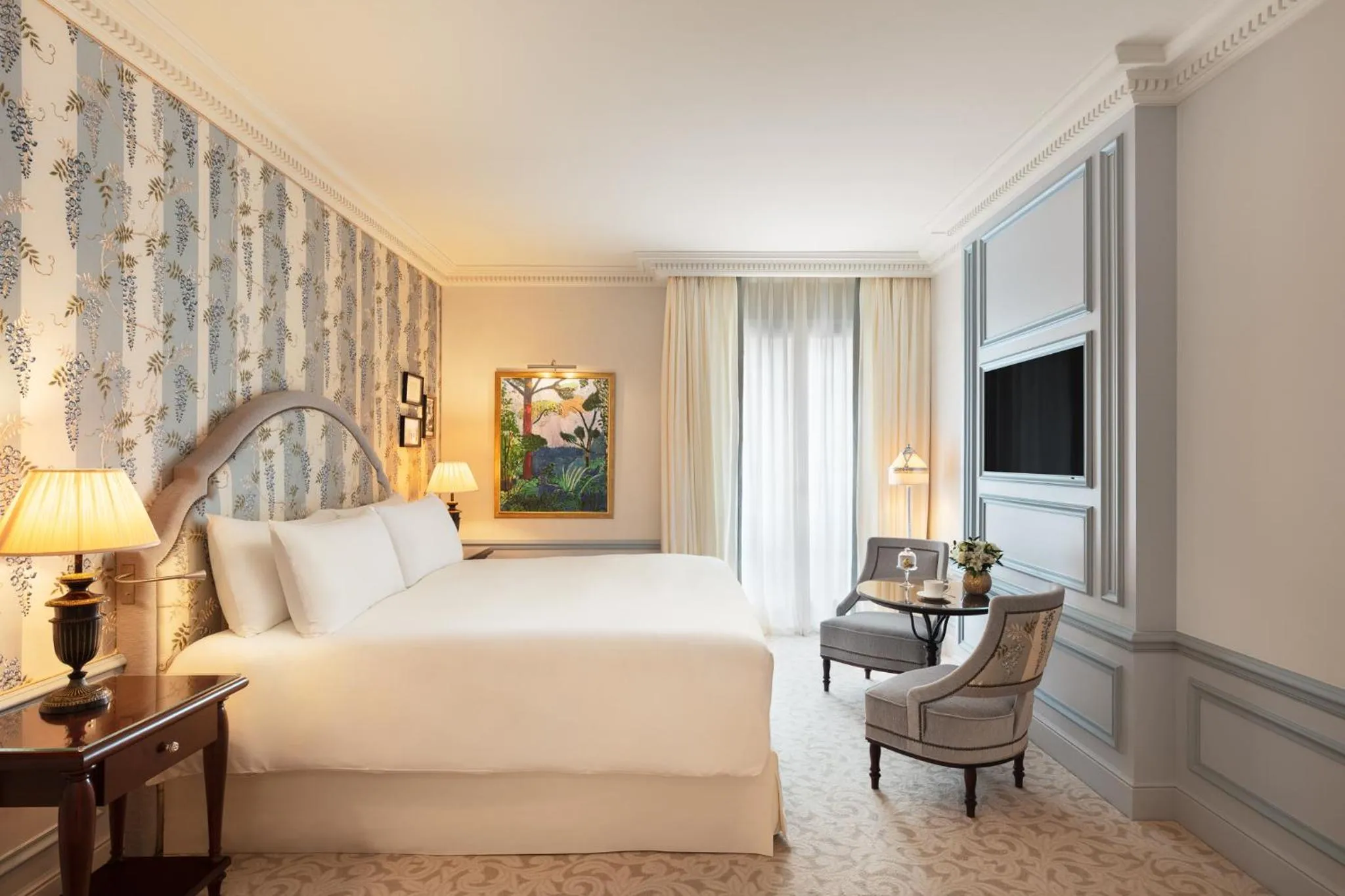 Bedroom, Bed in Hôtel Métropole Monte-Carlo - Spa Guerlain