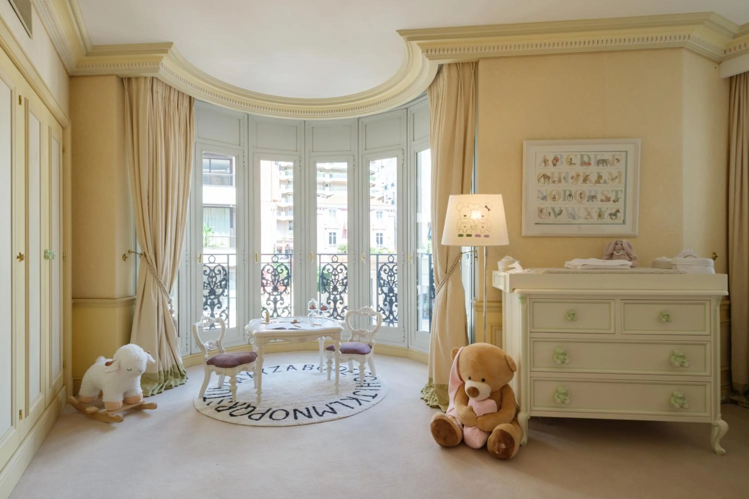 Family, Bed in Hôtel Métropole Monte-Carlo - Spa Guerlain