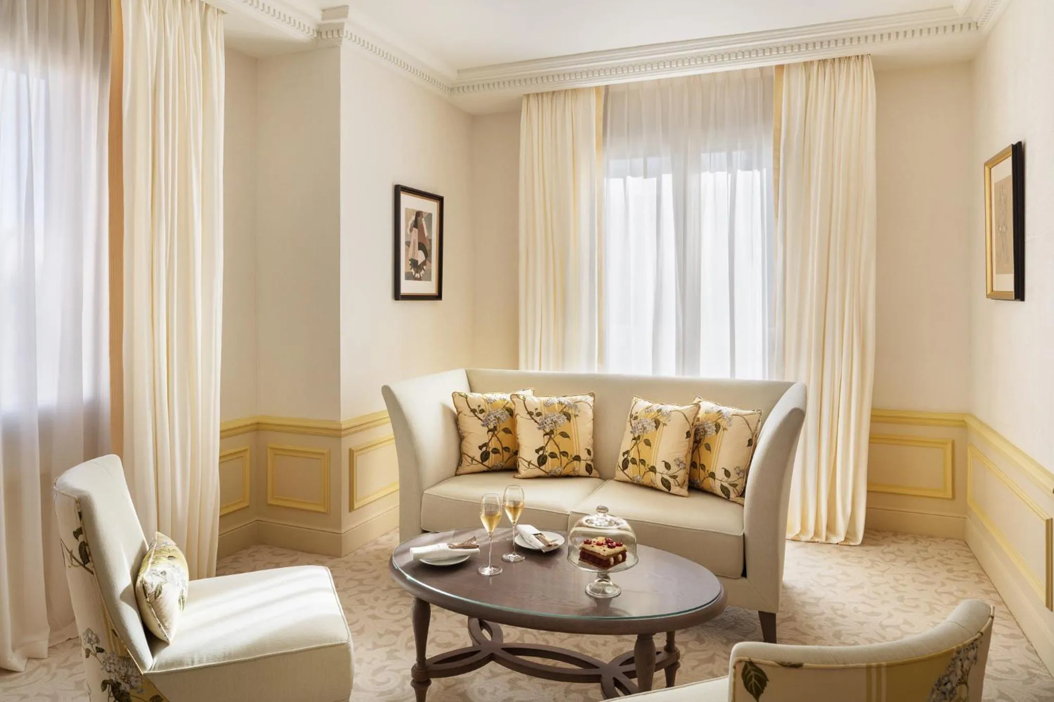 Living room in Hôtel Métropole Monte-Carlo - Spa Guerlain