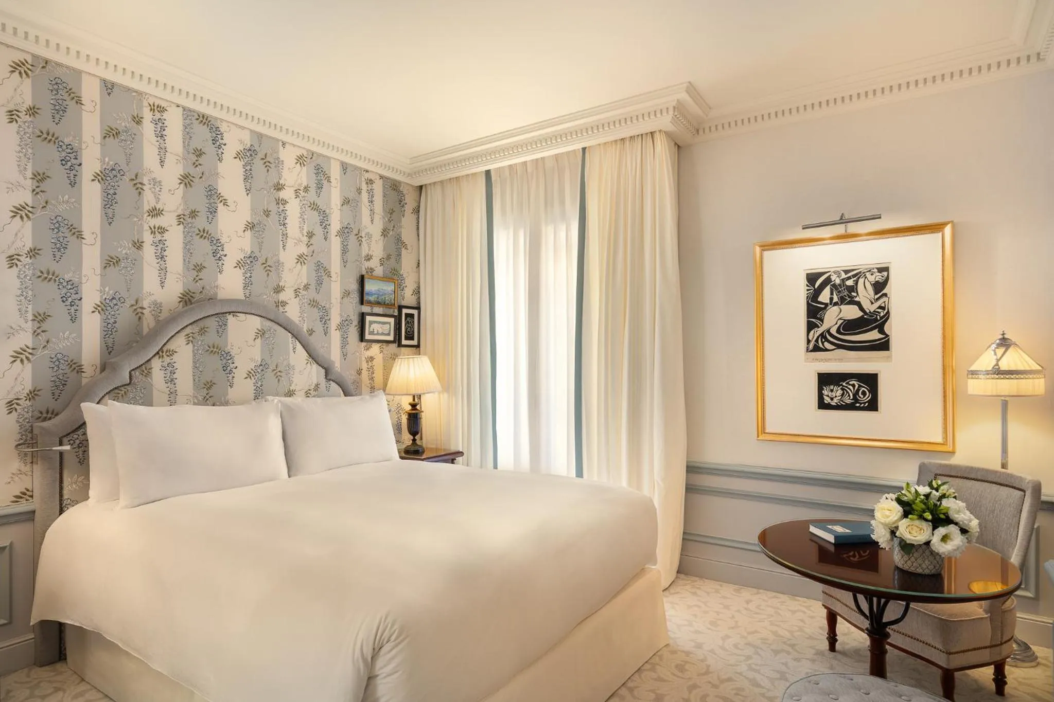 Bedroom, Bed in Hôtel Métropole Monte-Carlo - Spa Guerlain