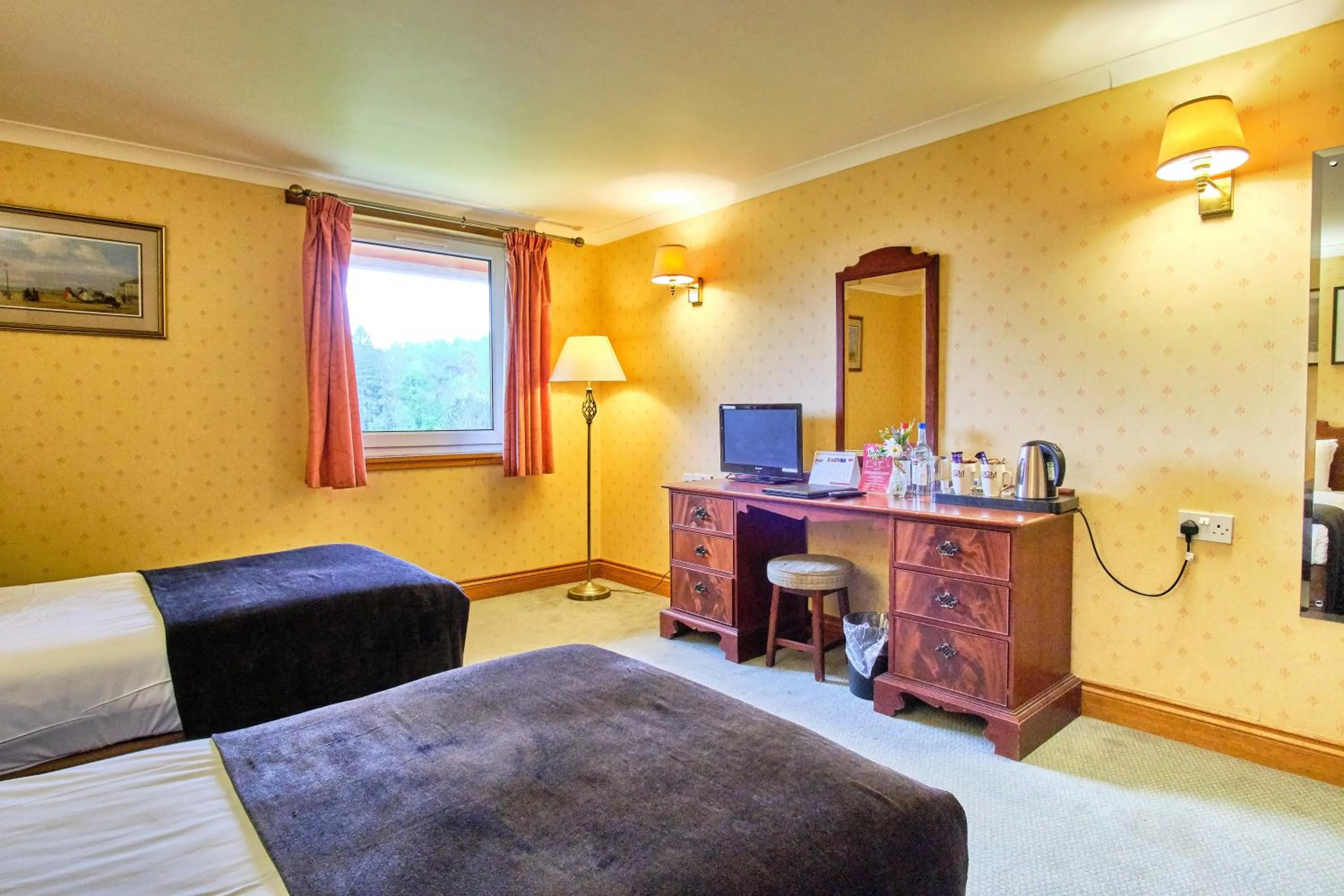 TV and multimedia, Bed in Muthu Ben Doran Hotel