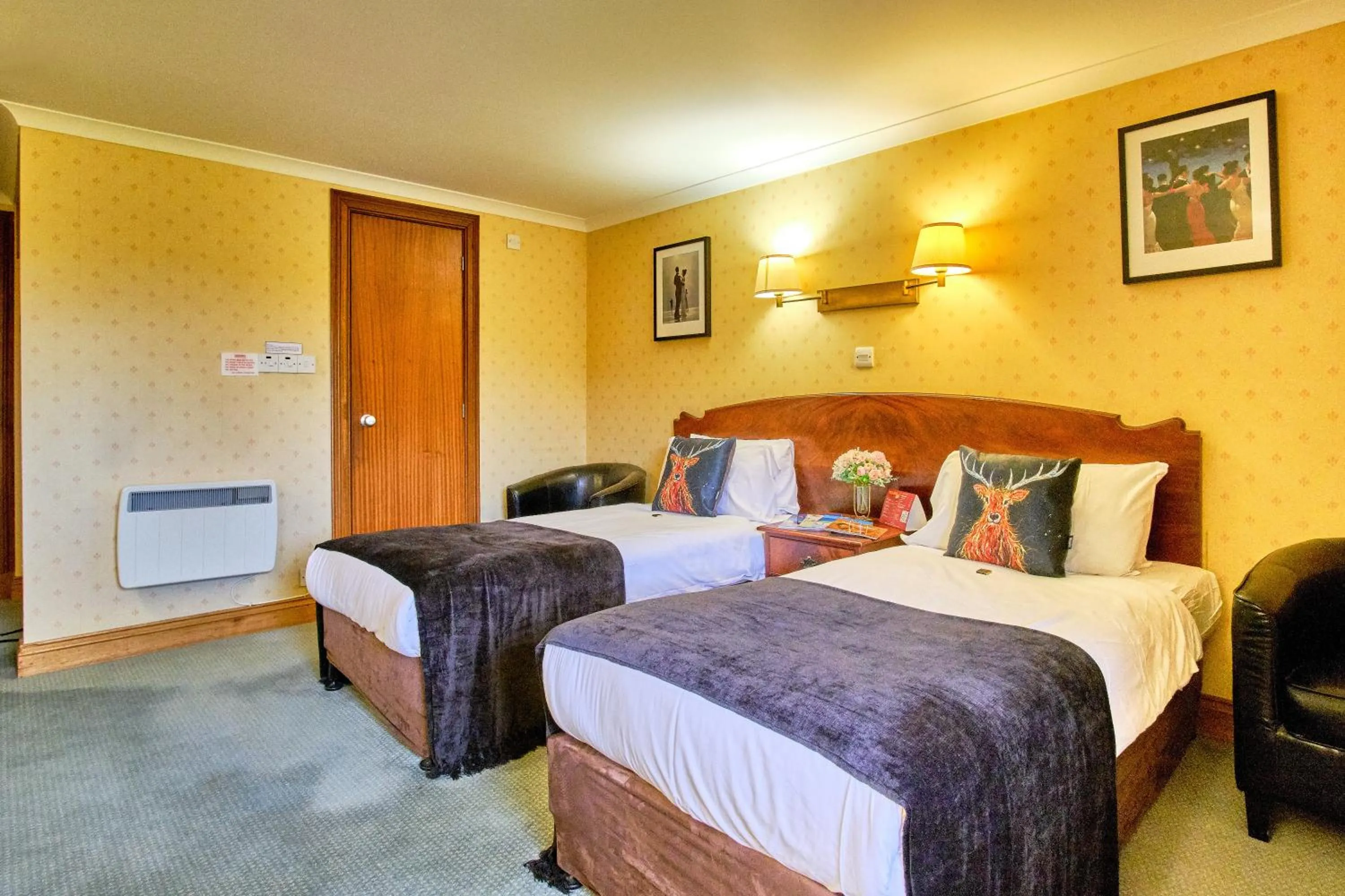 Bed in Muthu Ben Doran Hotel