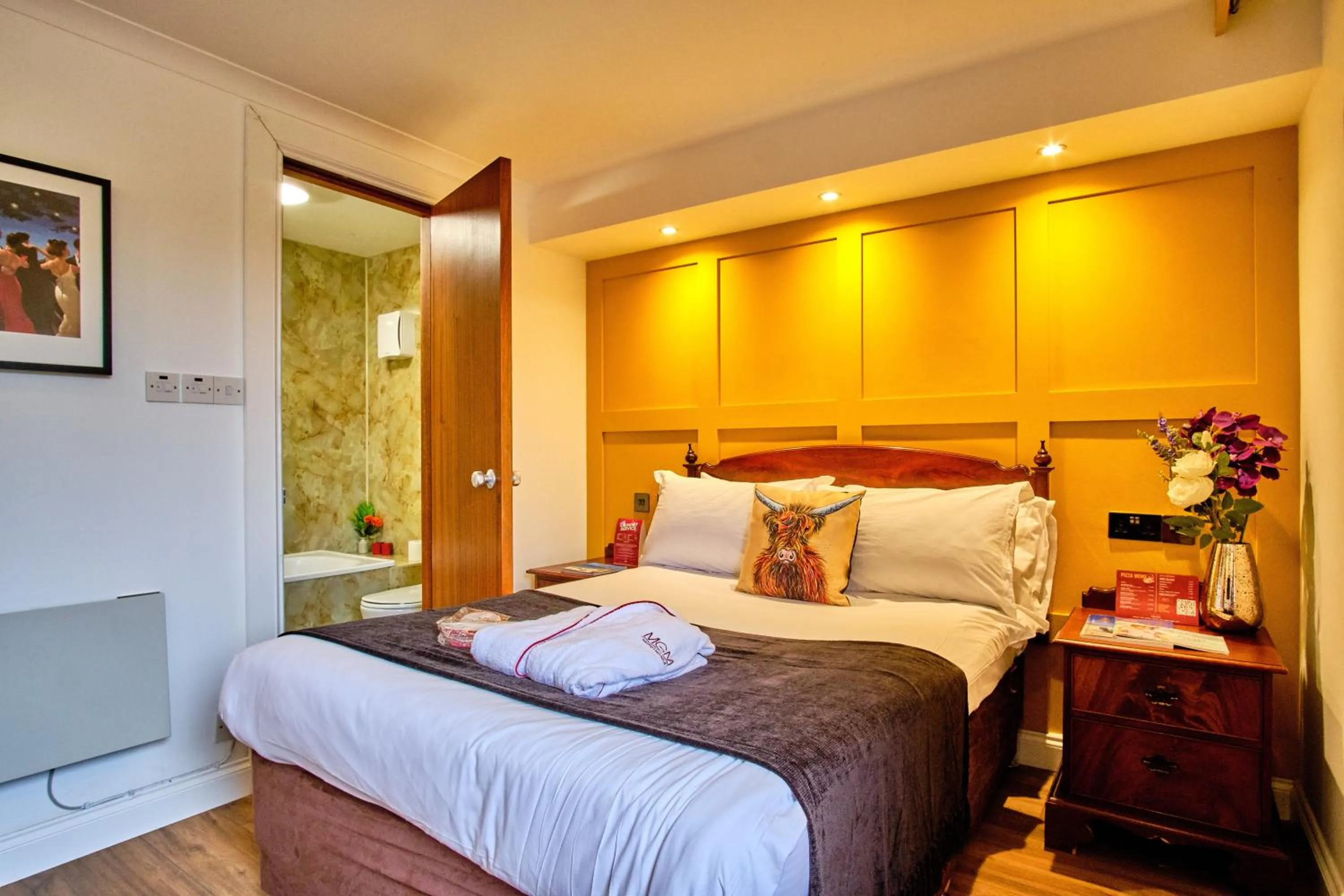 Bed in Muthu Ben Doran Hotel