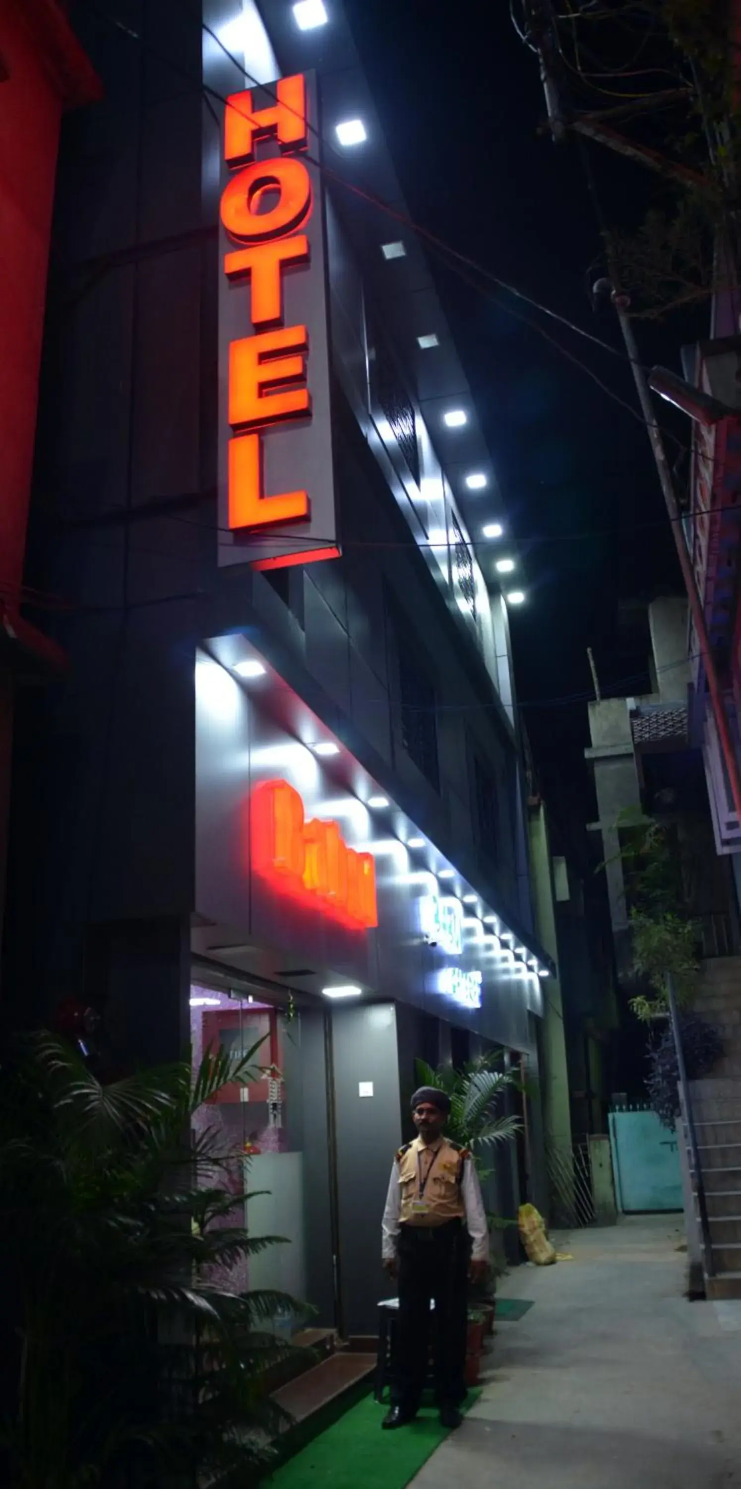 Facade/entrance in Babul Hotel Facade/entrance in Babul Hotel