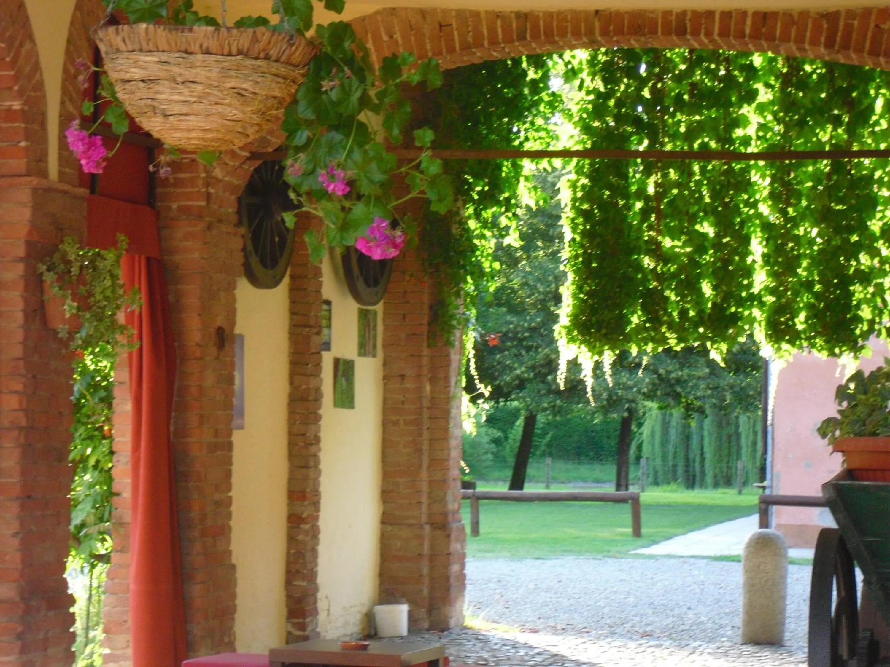 Facade/entrance in Agriturismo La Lupa