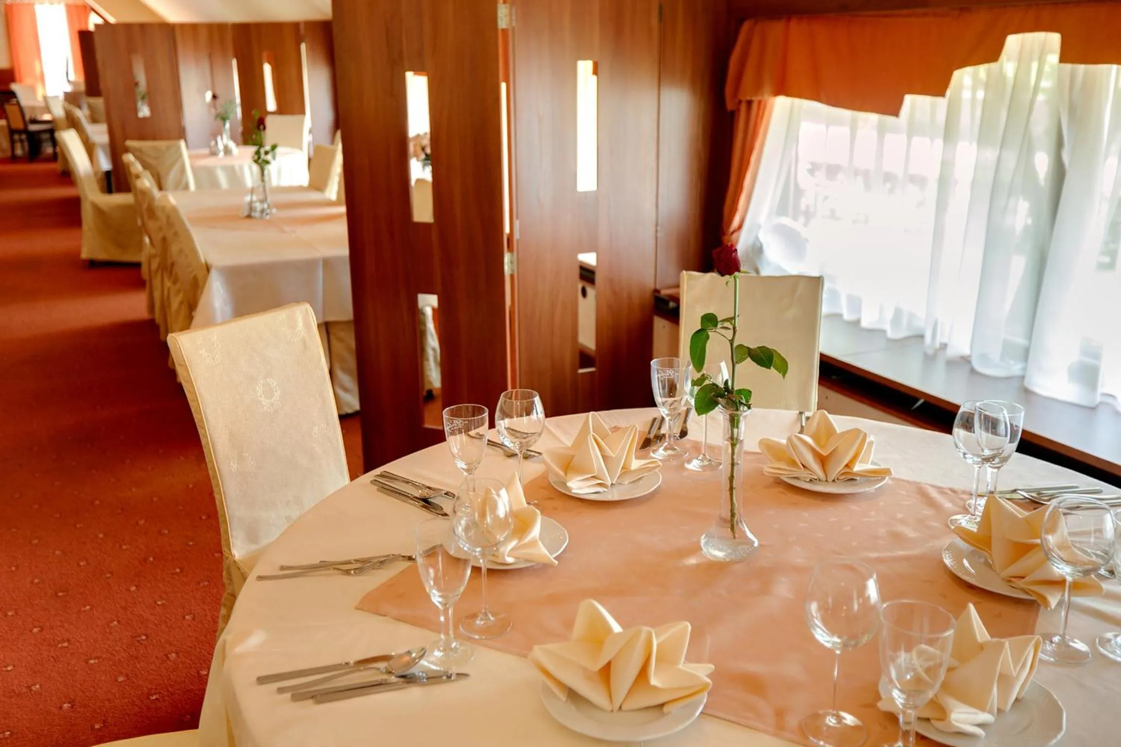 Restaurant/places to eat in Hotel Zajazd Piastowski