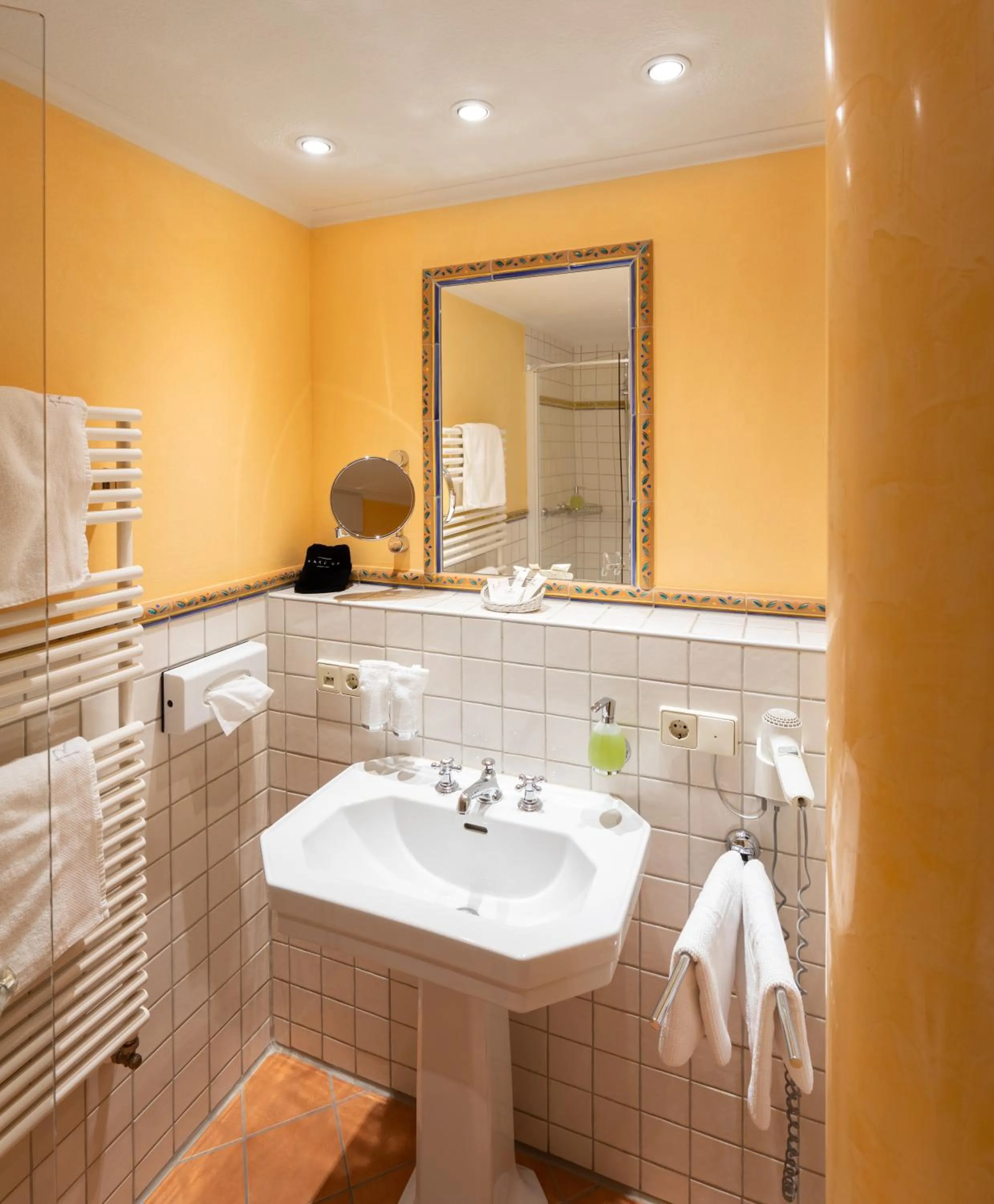 Shower in Romantik Hotel Residenz am See