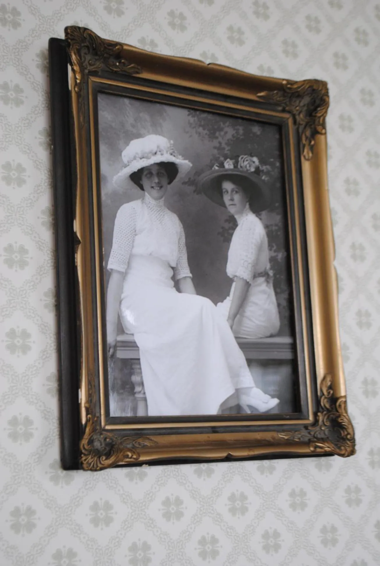 Logo/Certificate/Sign in Anfasteröd Gårdsvik - Badstugorna