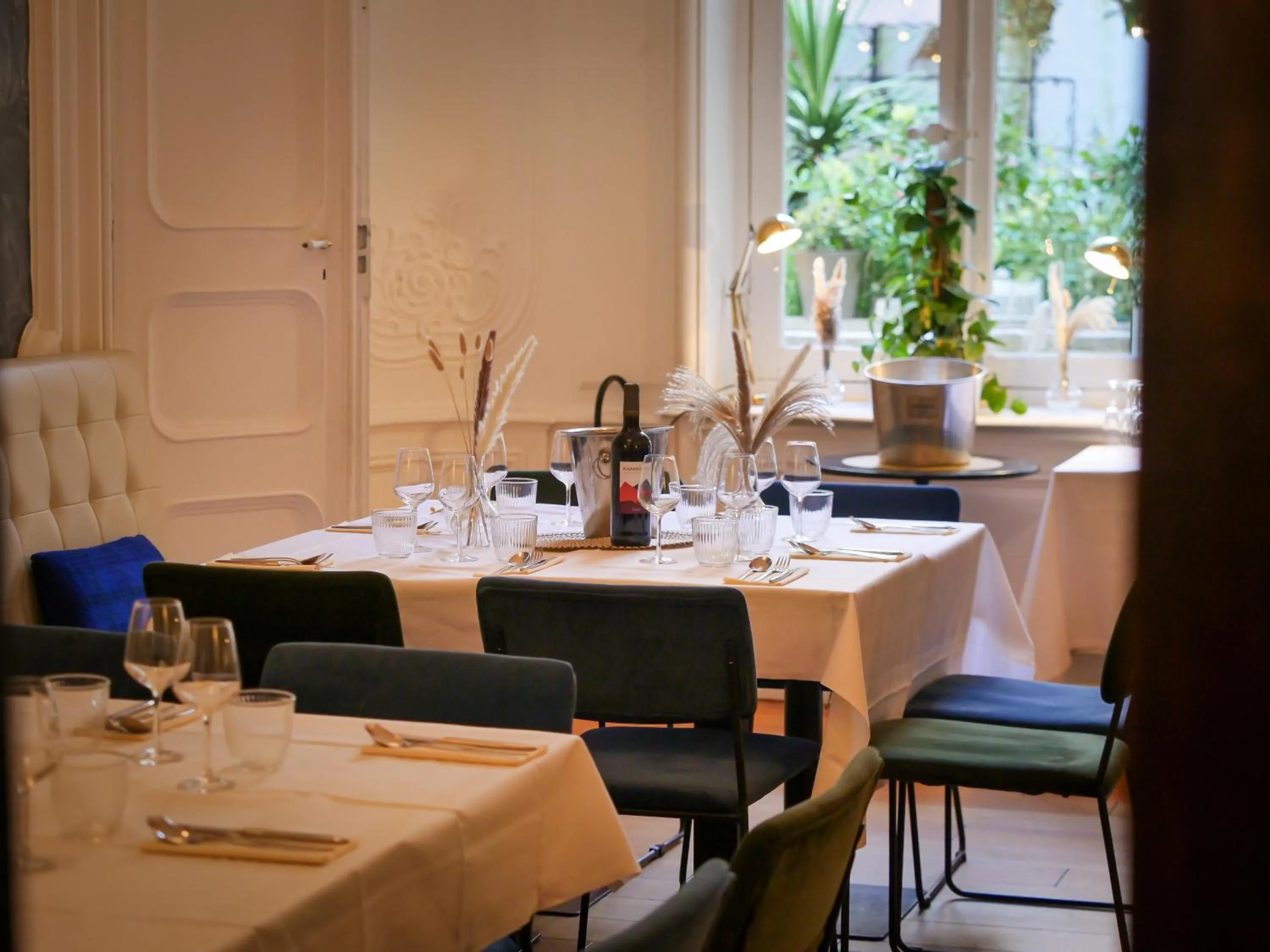 Restaurant/places to eat in Hôtel Maison Montgrand - Vieux Port