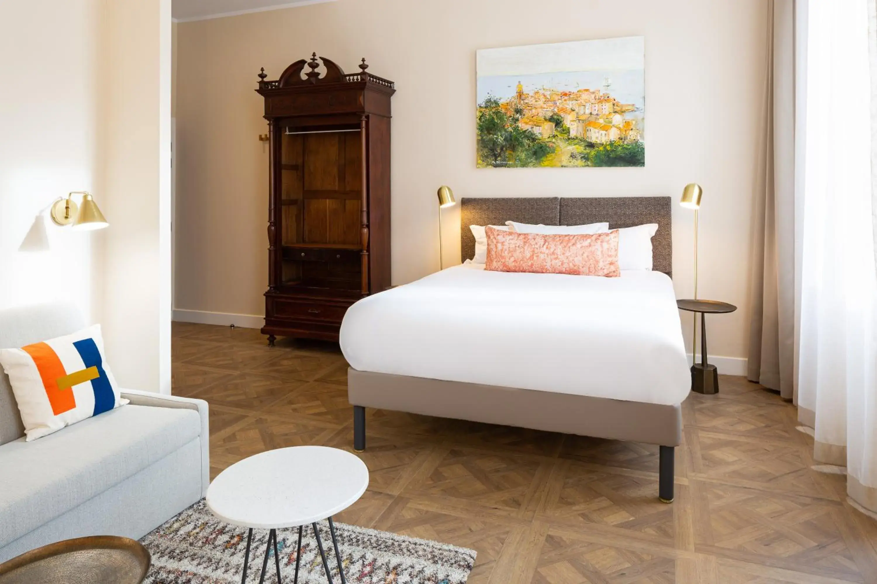 Bed in Hôtel Maison Montgrand - Vieux Port