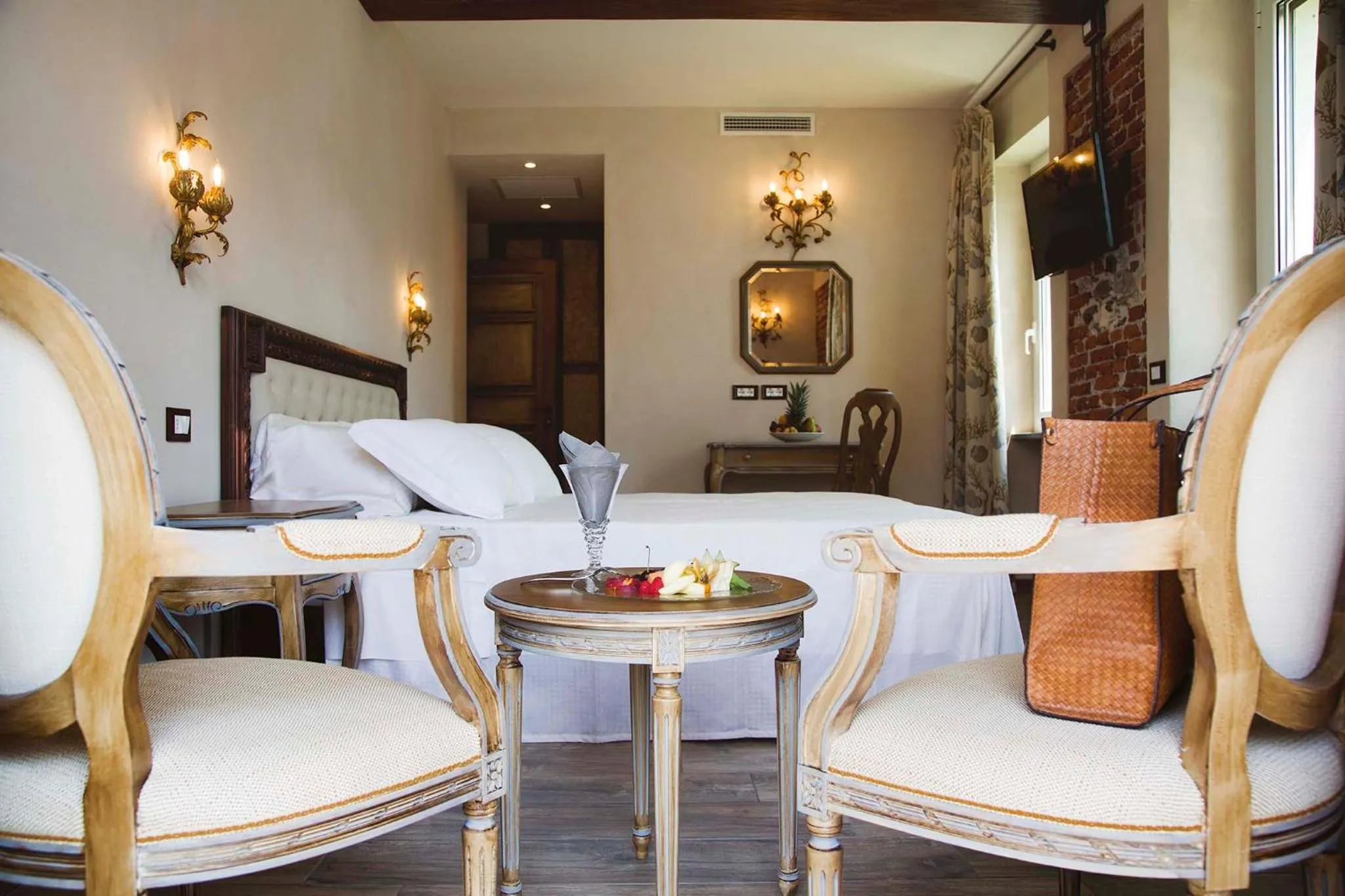 Bed in Boutique Hotel Elvezia