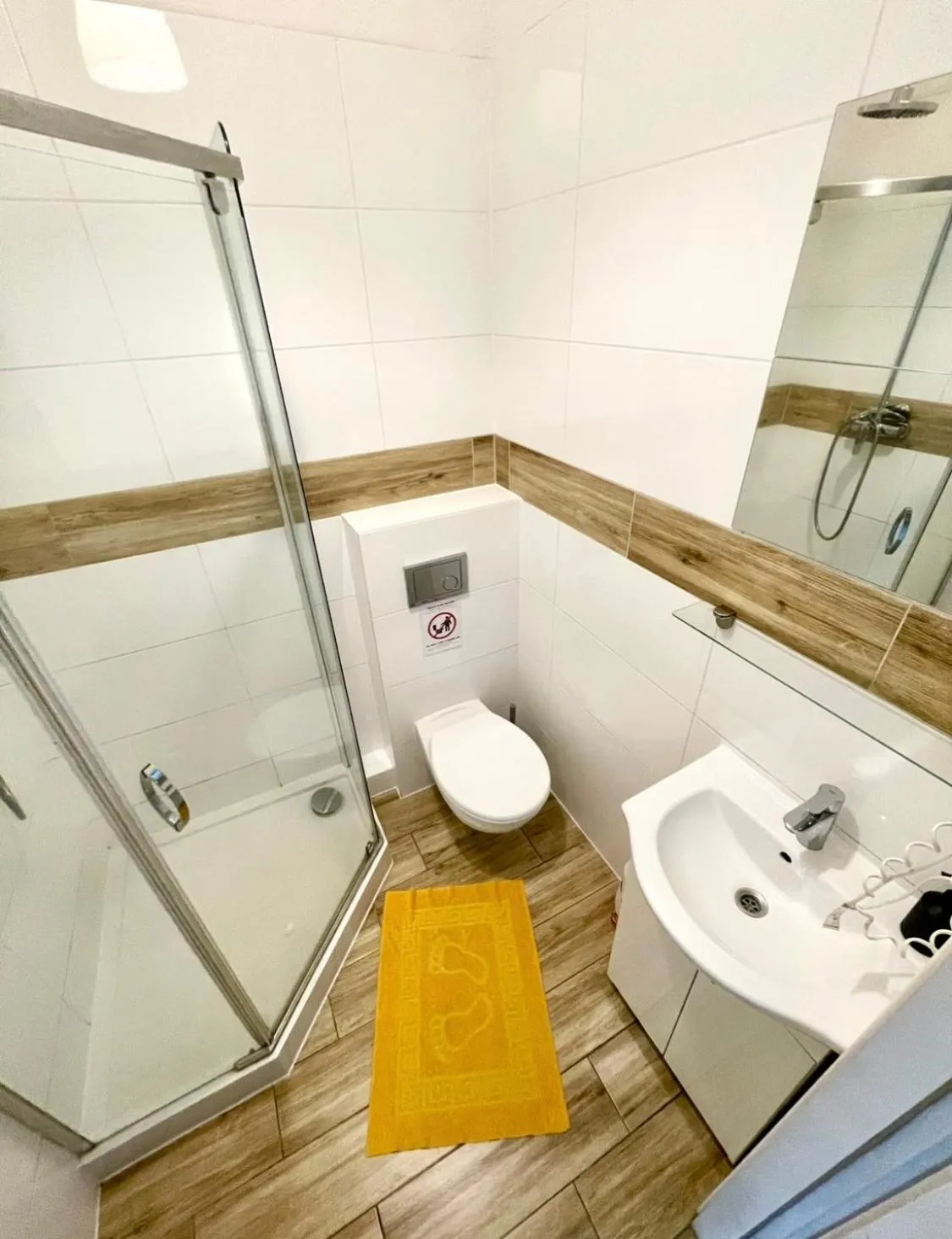 Colourful Rooms Wrocław