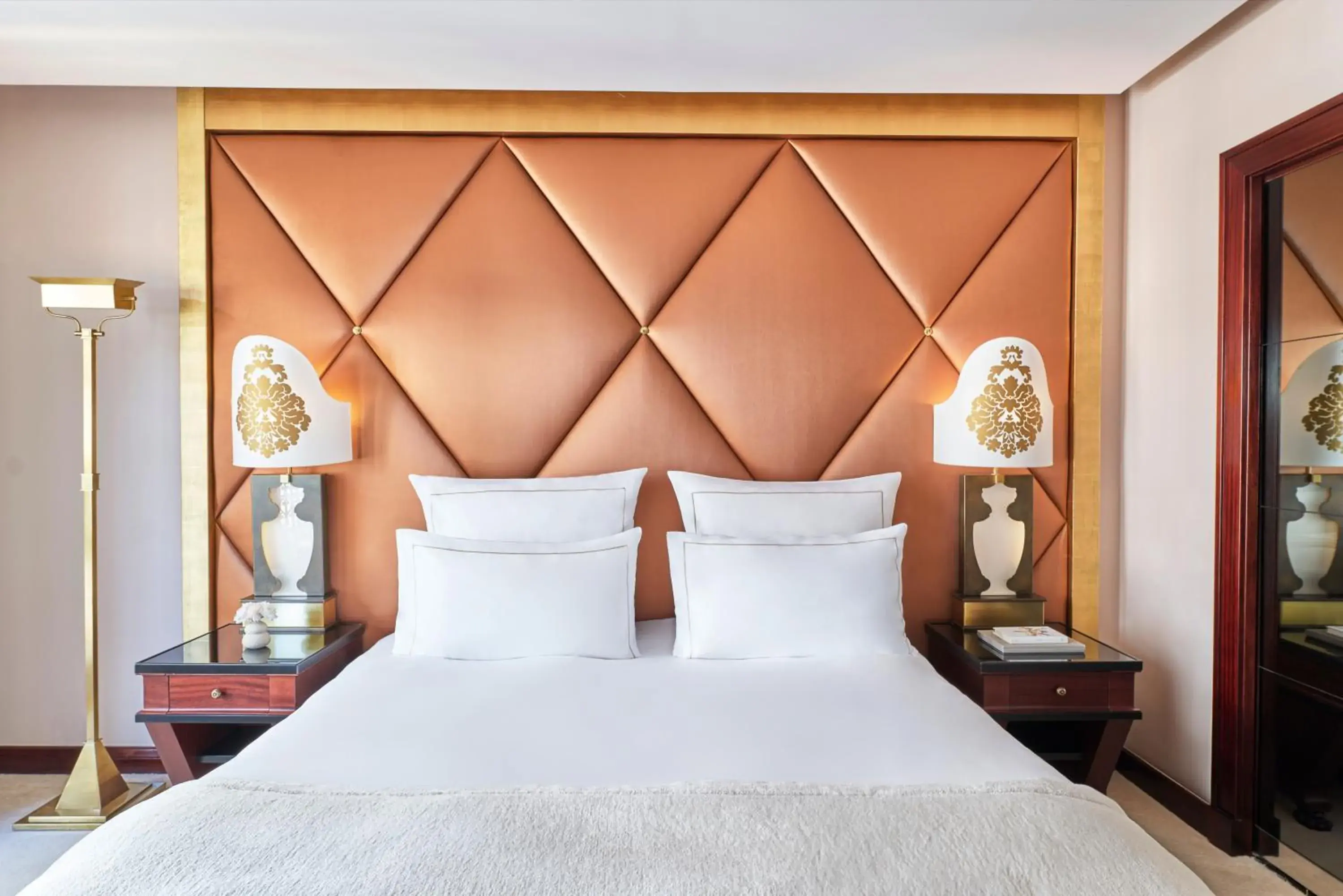 Bed in Hôtel Barrière Fouquet's Paris Bed in Hôtel Barrière Fouquet's Paris