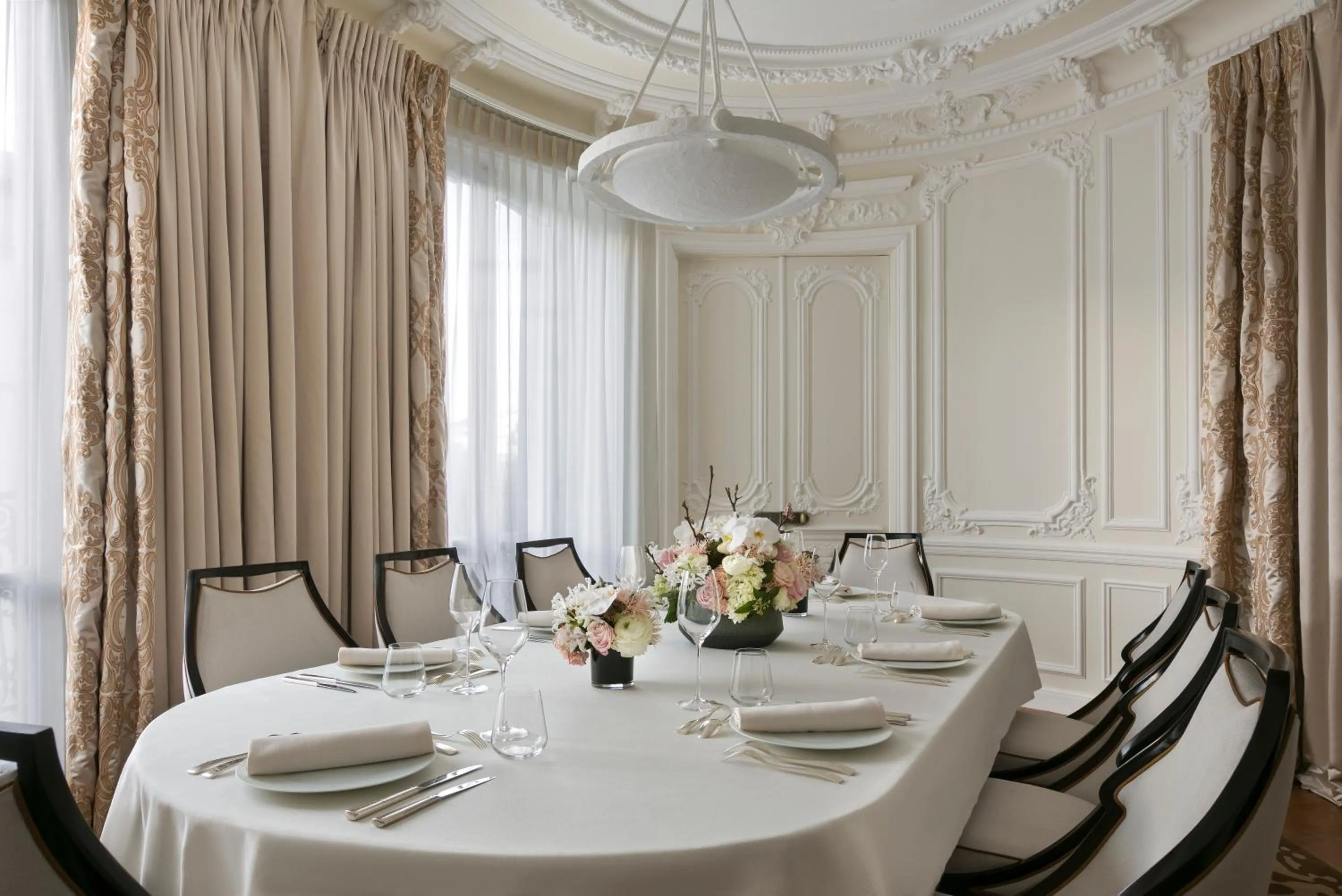 Dining area in Hôtel Barrière Fouquet's Paris