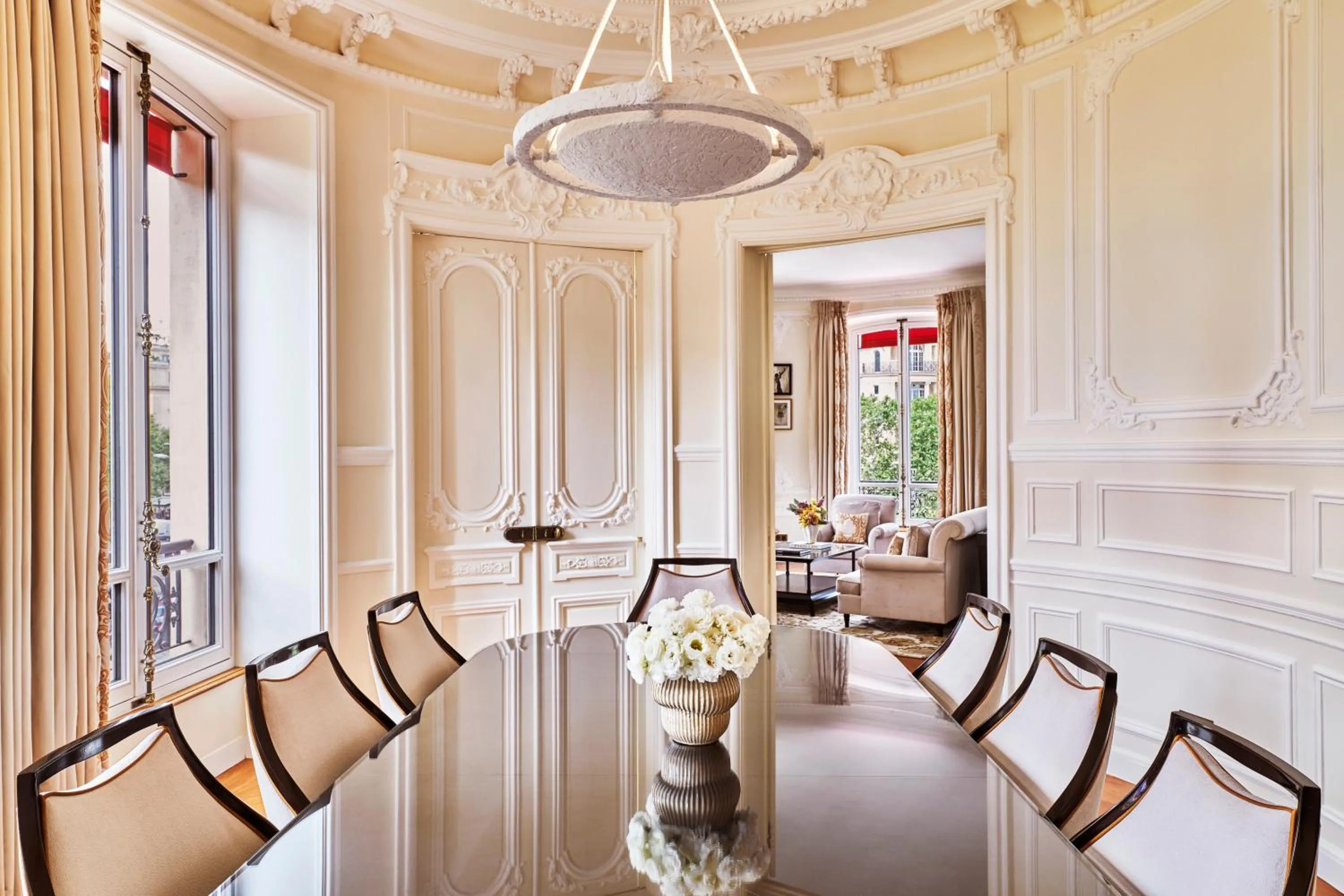 Dining area in Hôtel Barrière Fouquet's Paris