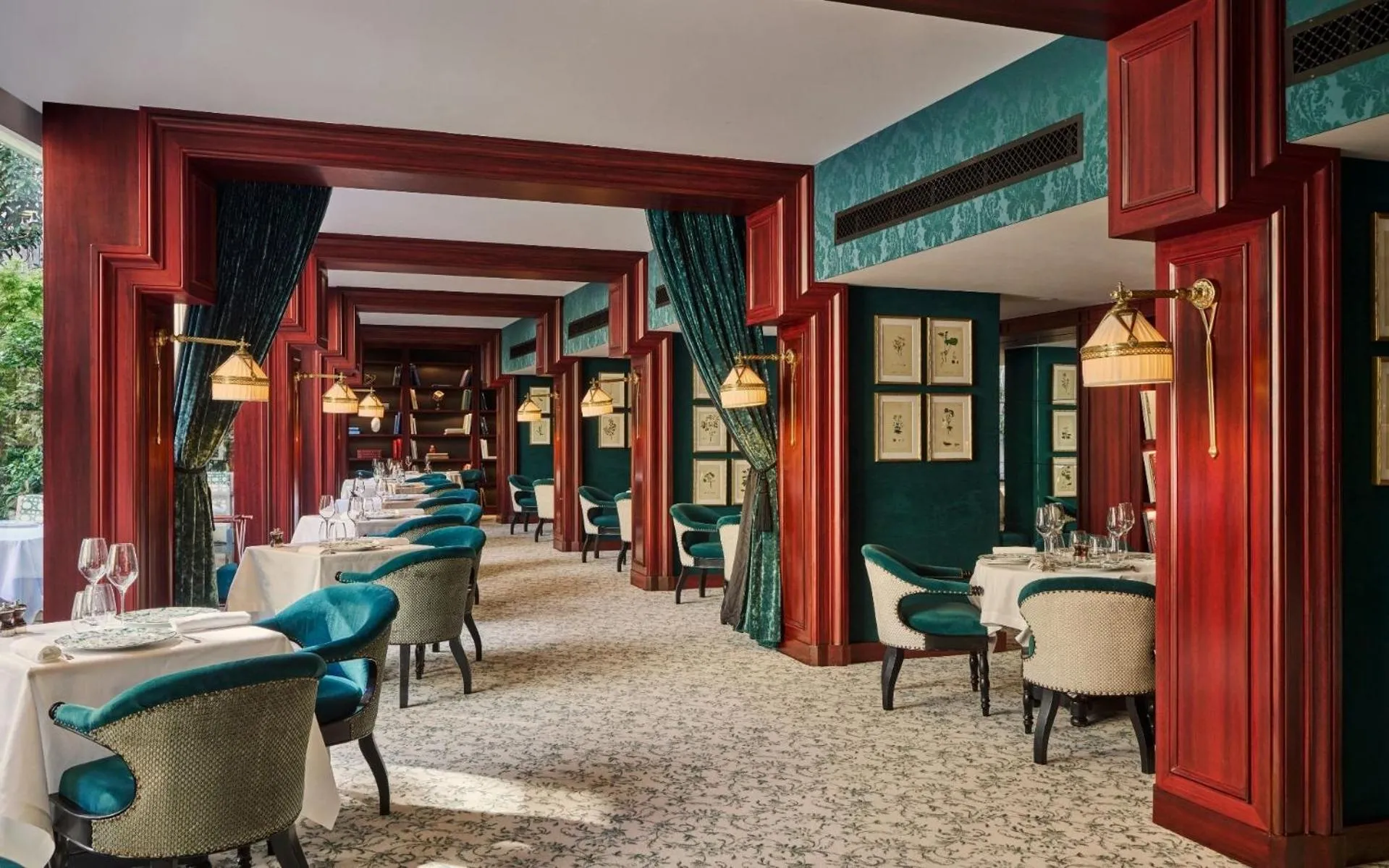 Restaurant/places to eat in Hôtel Fouquet's Paris