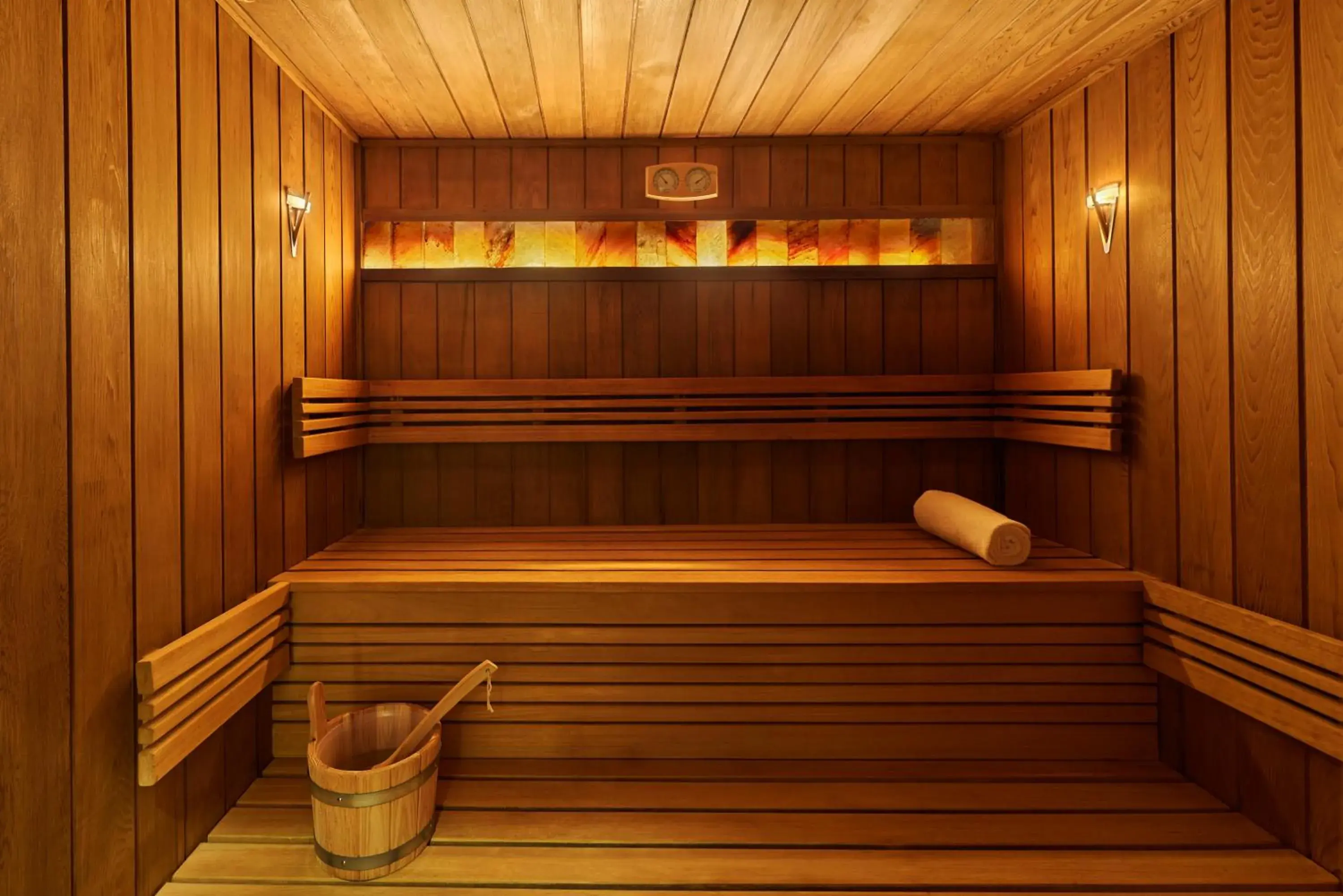 Spa and wellness centre/facilities in Hôtel Barrière Fouquet's Paris Spa and wellness centre/facilities in Hôtel Barrière Fouquet's Paris