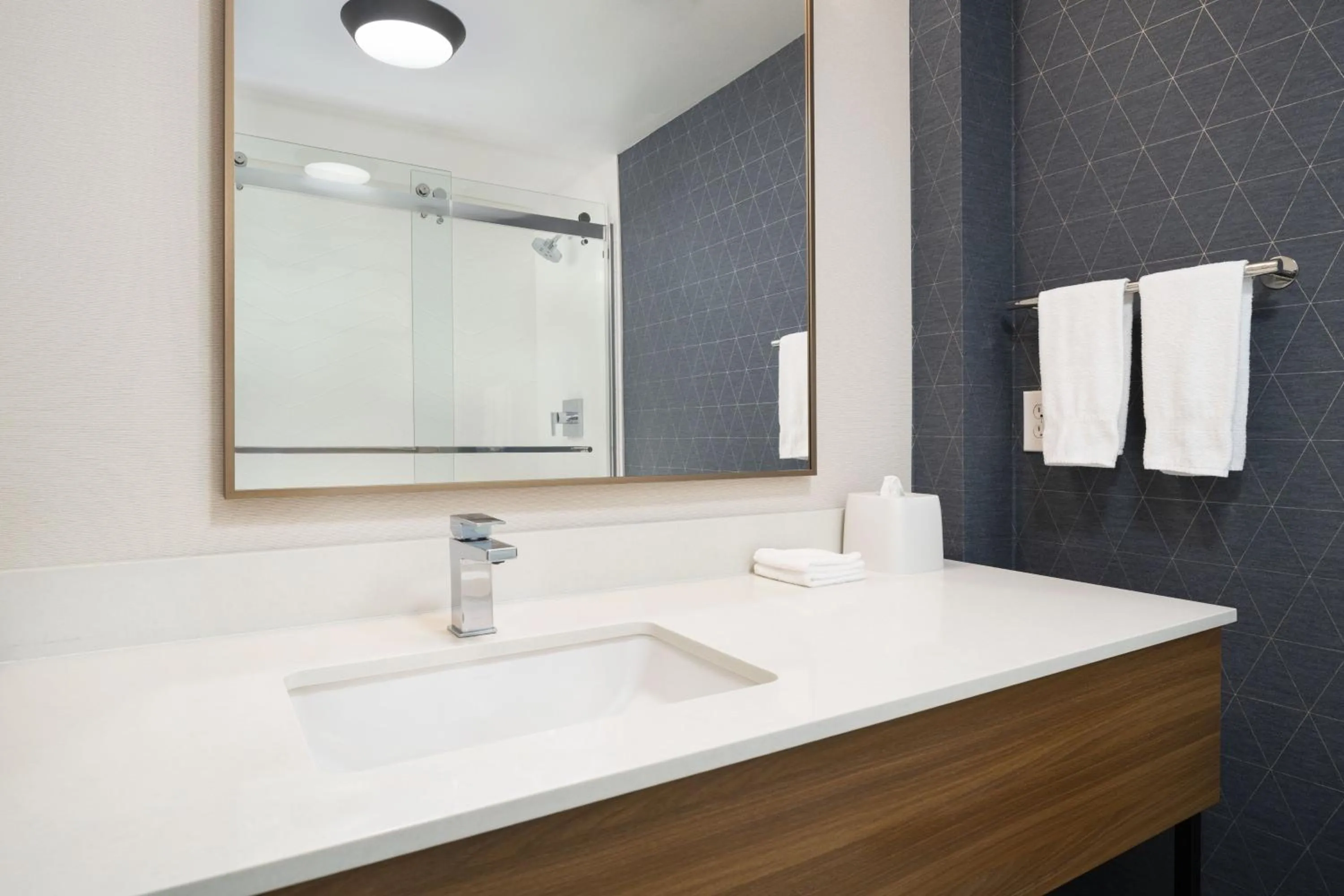 Bathroom in Fairfield by Marriott Inn & Suites Fresno Riverpark