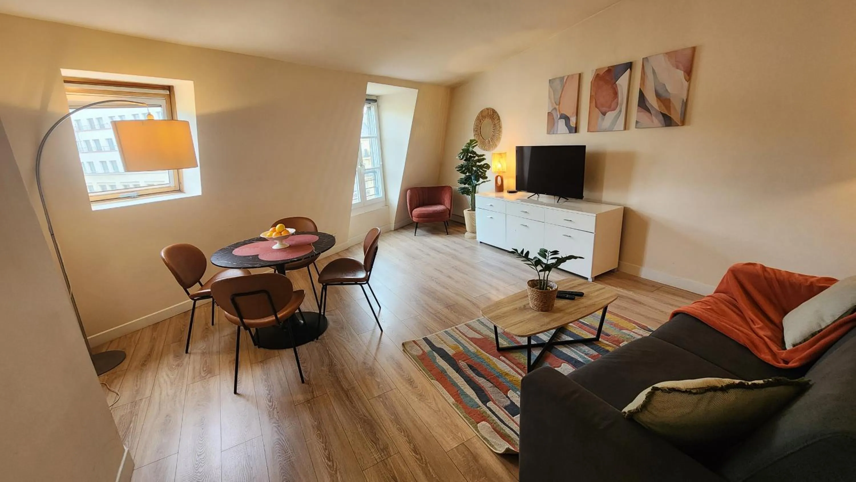 Standard Apartment in Place de l'Etoile, Wagram with AC