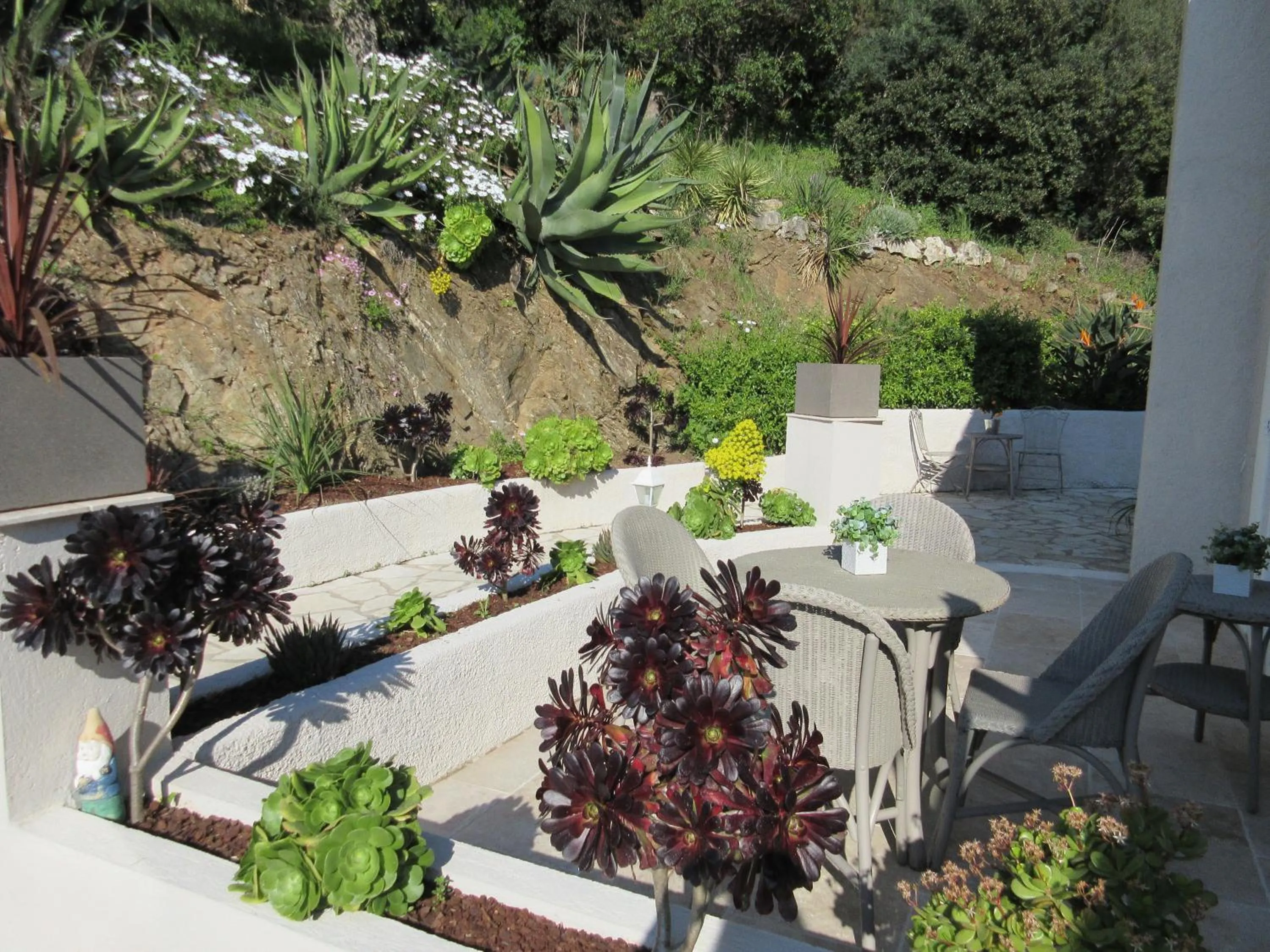 Patio in Villa Tricoli B&B avec Piscine