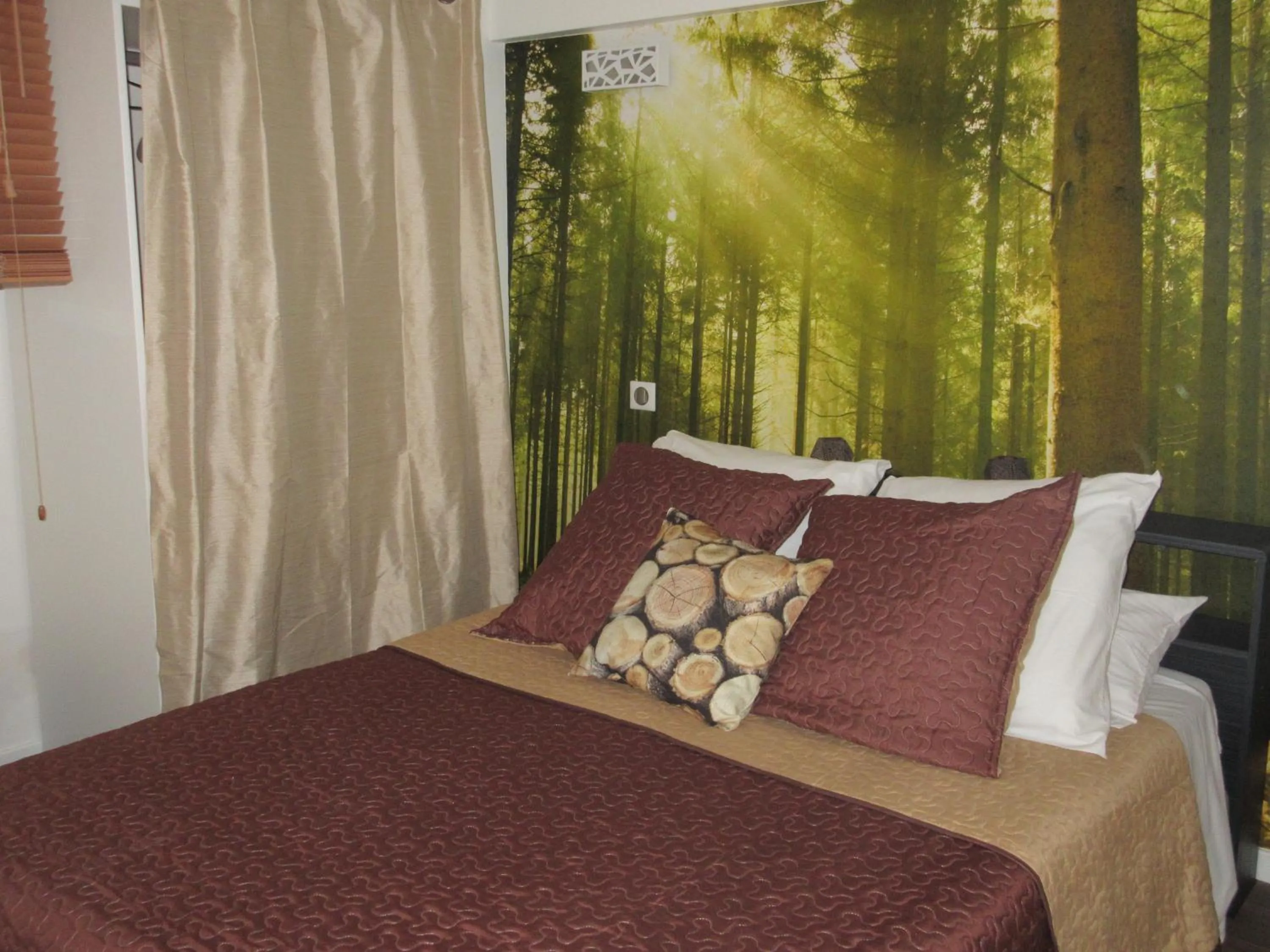 Photo of the whole room, Bed in Villa Tricoli B&B avec Piscine