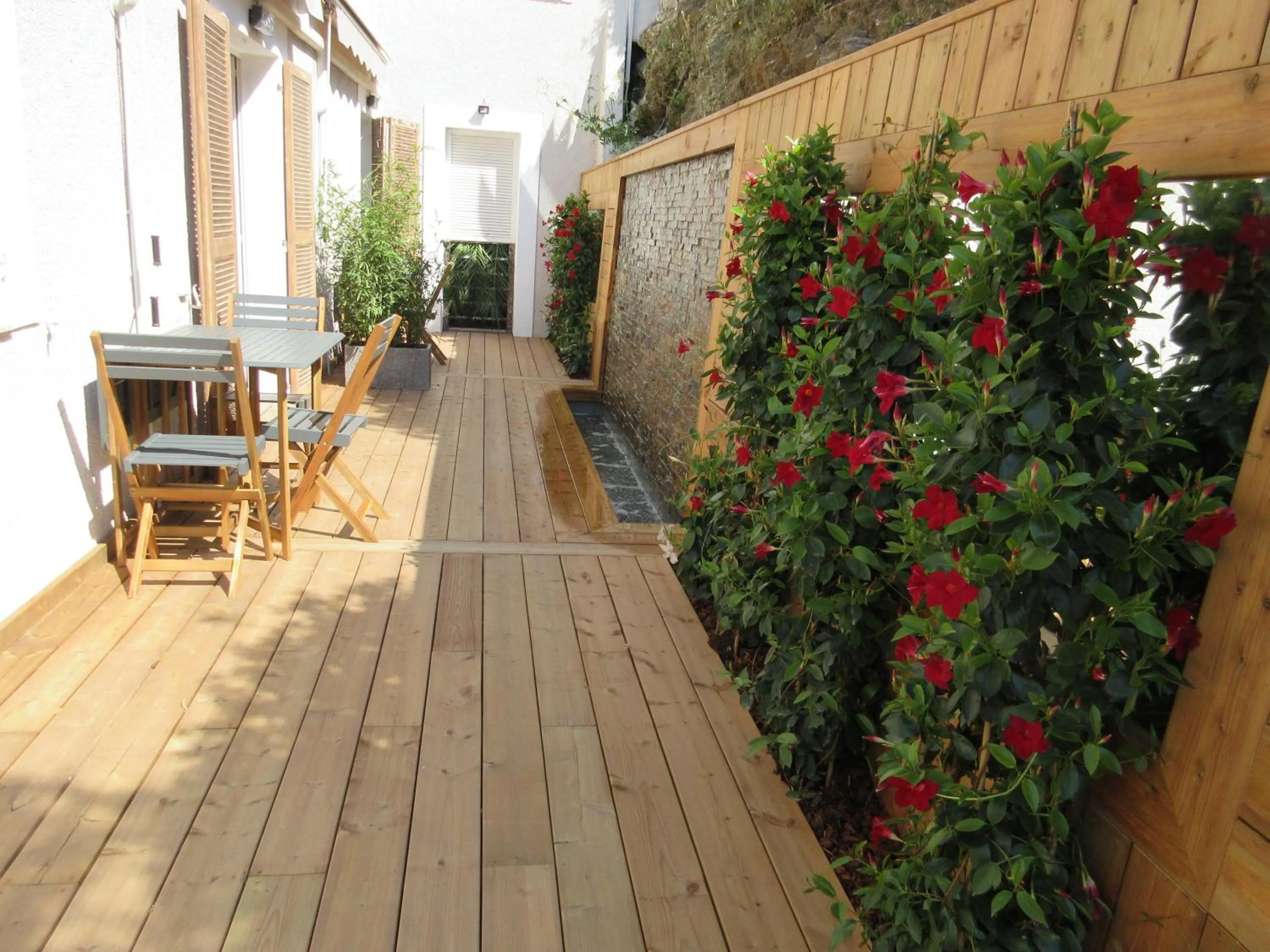 Decorative detail in Villa Tricoli B&B avec Piscine