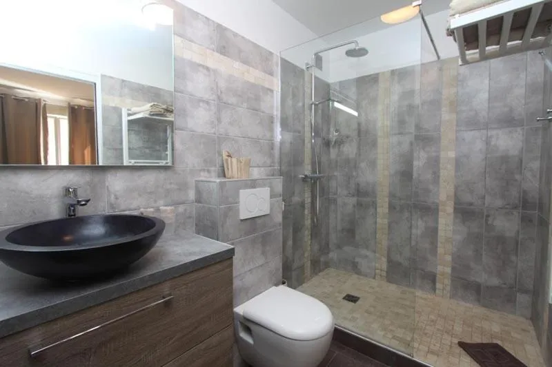 Villa Tricoli B&B avec Piscine