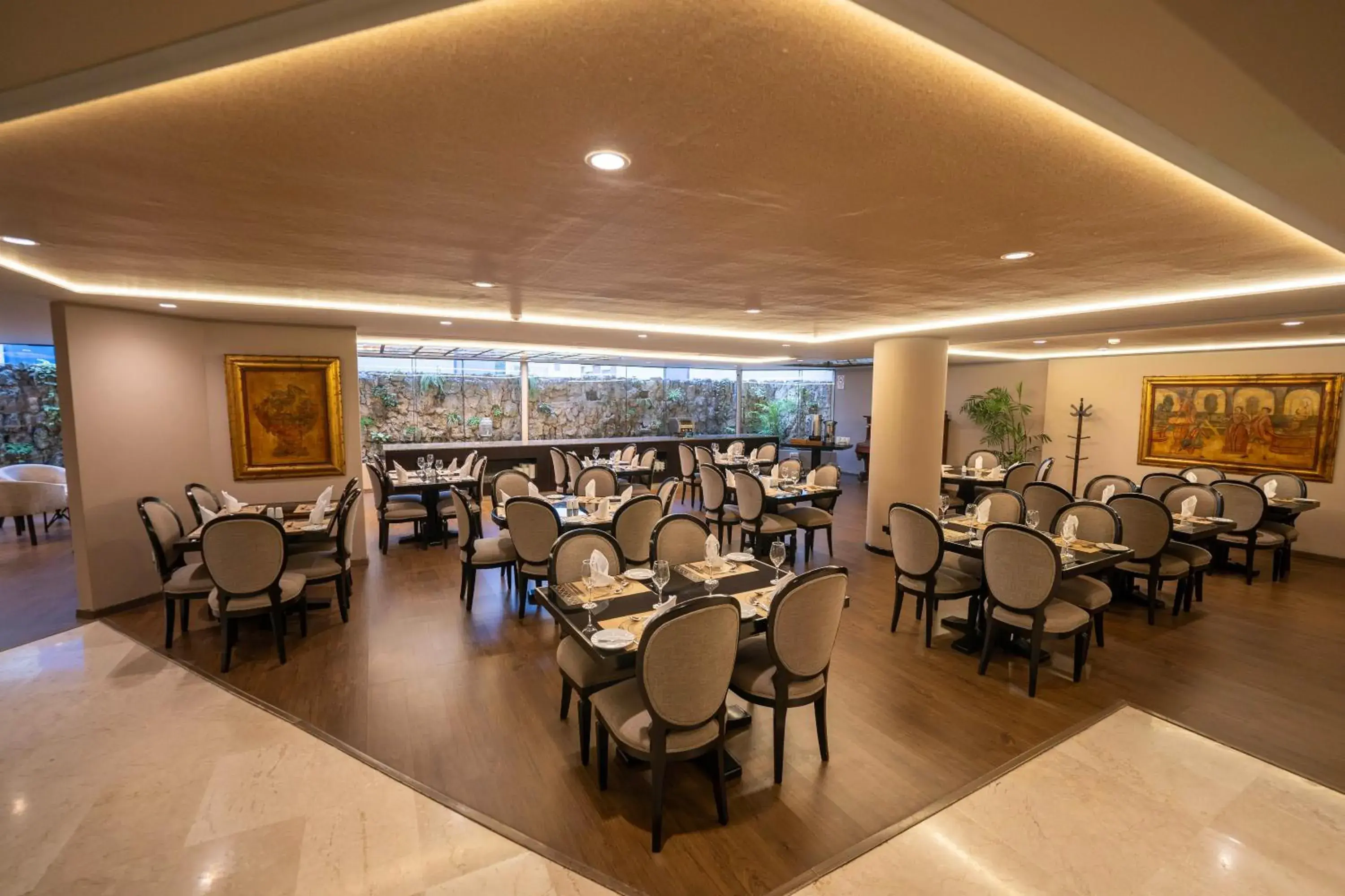 Restaurant/places to eat in Jose Antonio Executive Restaurant/places to eat in Jose Antonio Executive