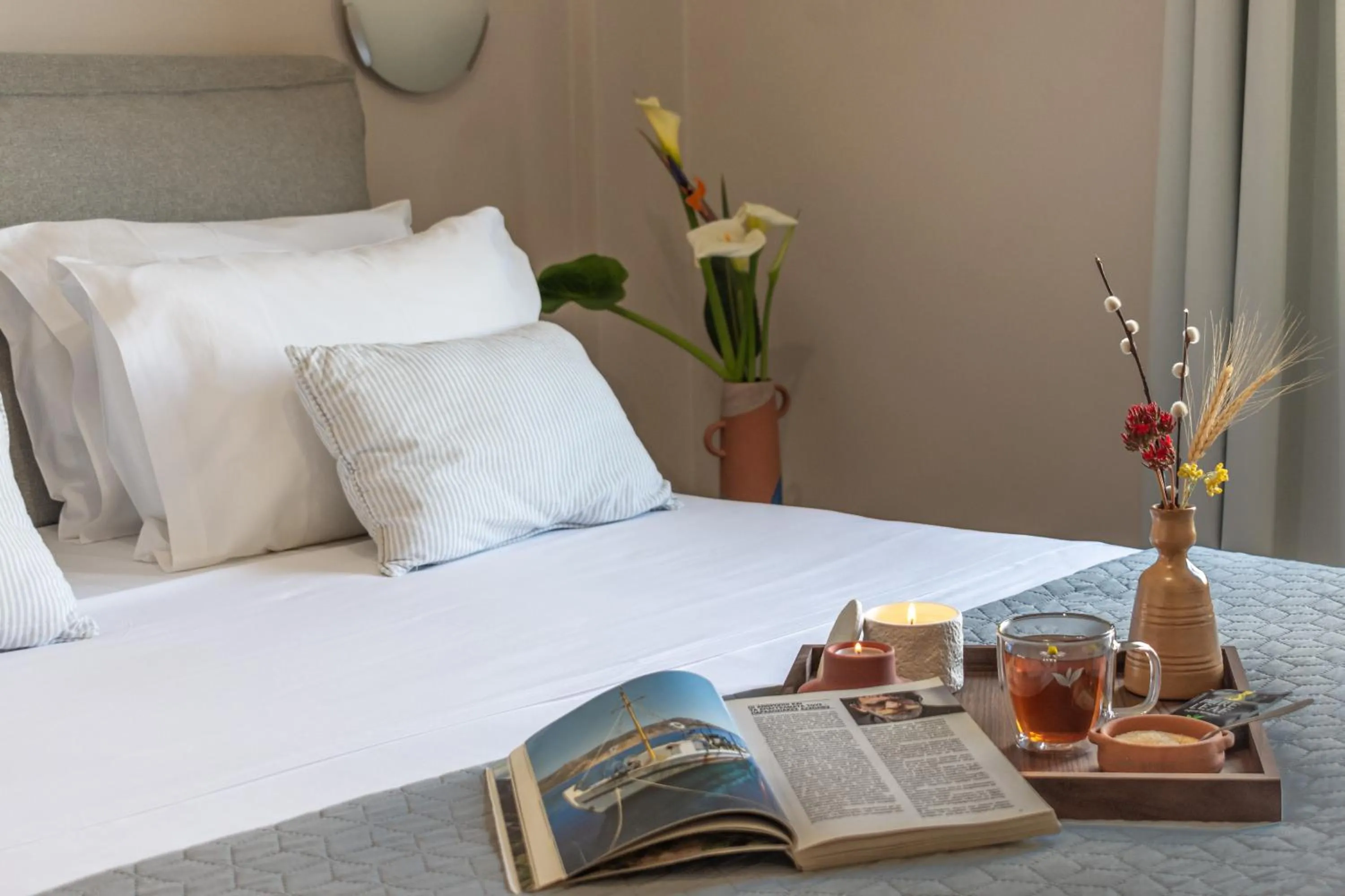 Bed in Amphitrite Hotel