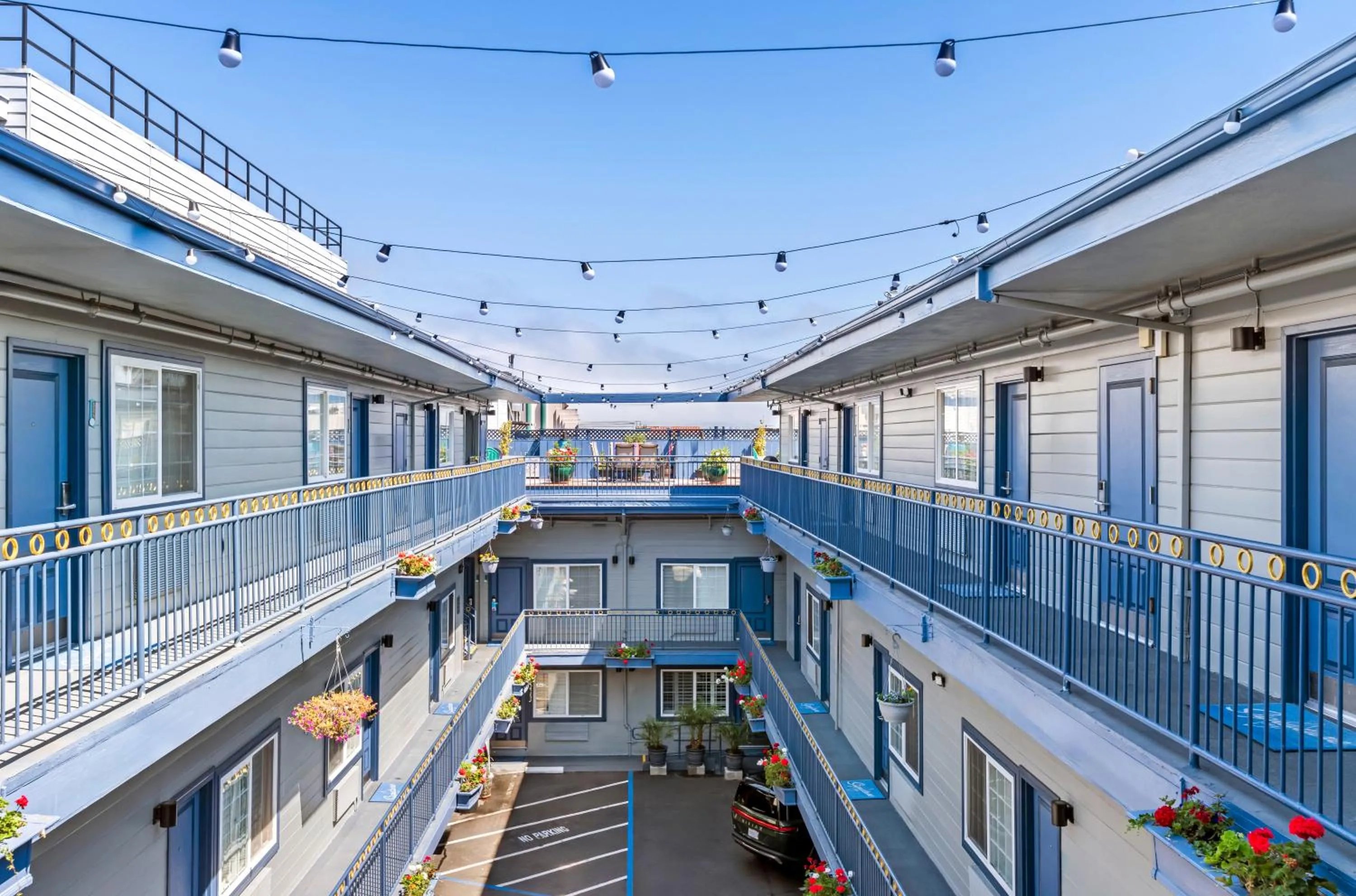 Property building in Signature Inn San Francisco Marina District