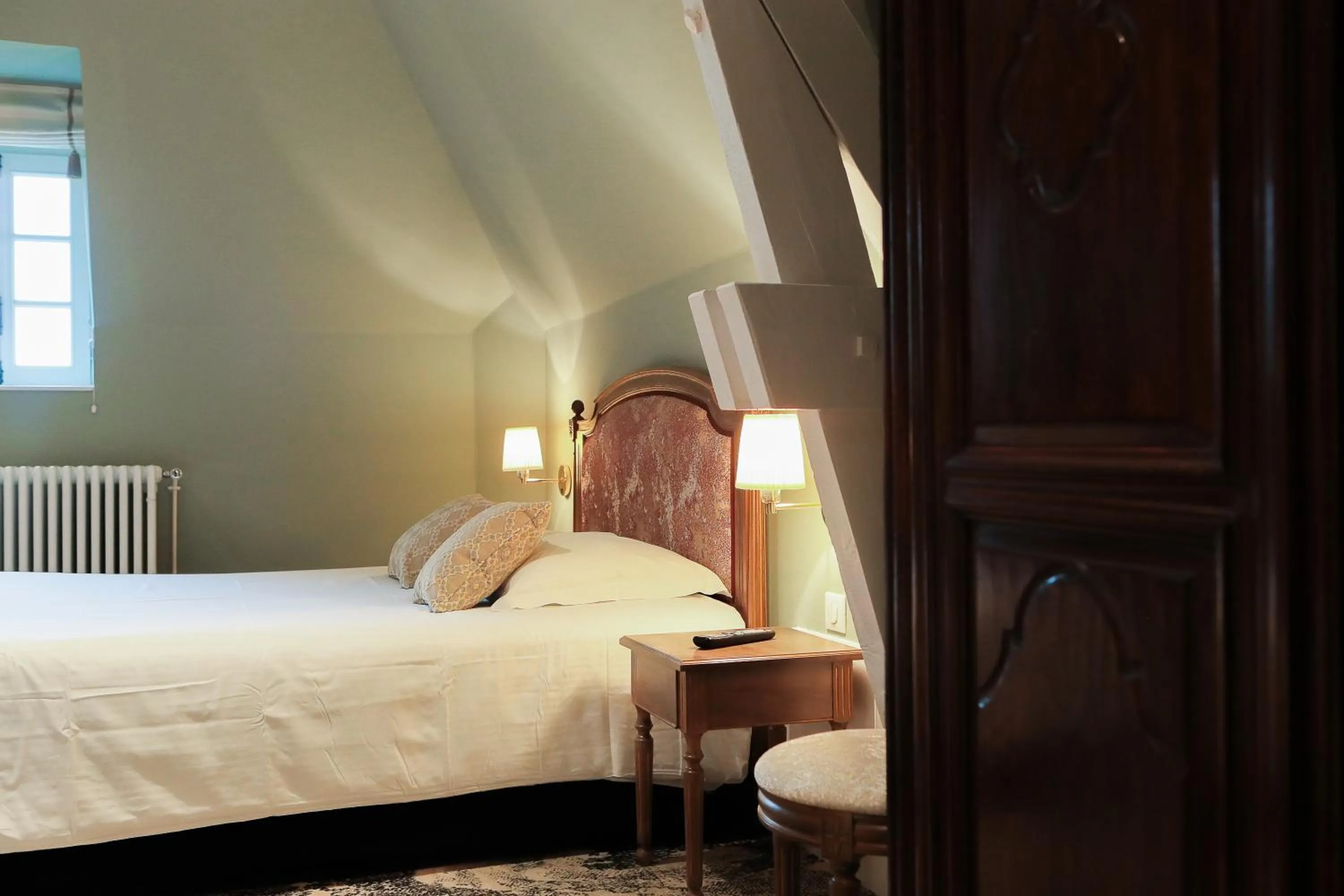 Bed in Château de Saulon