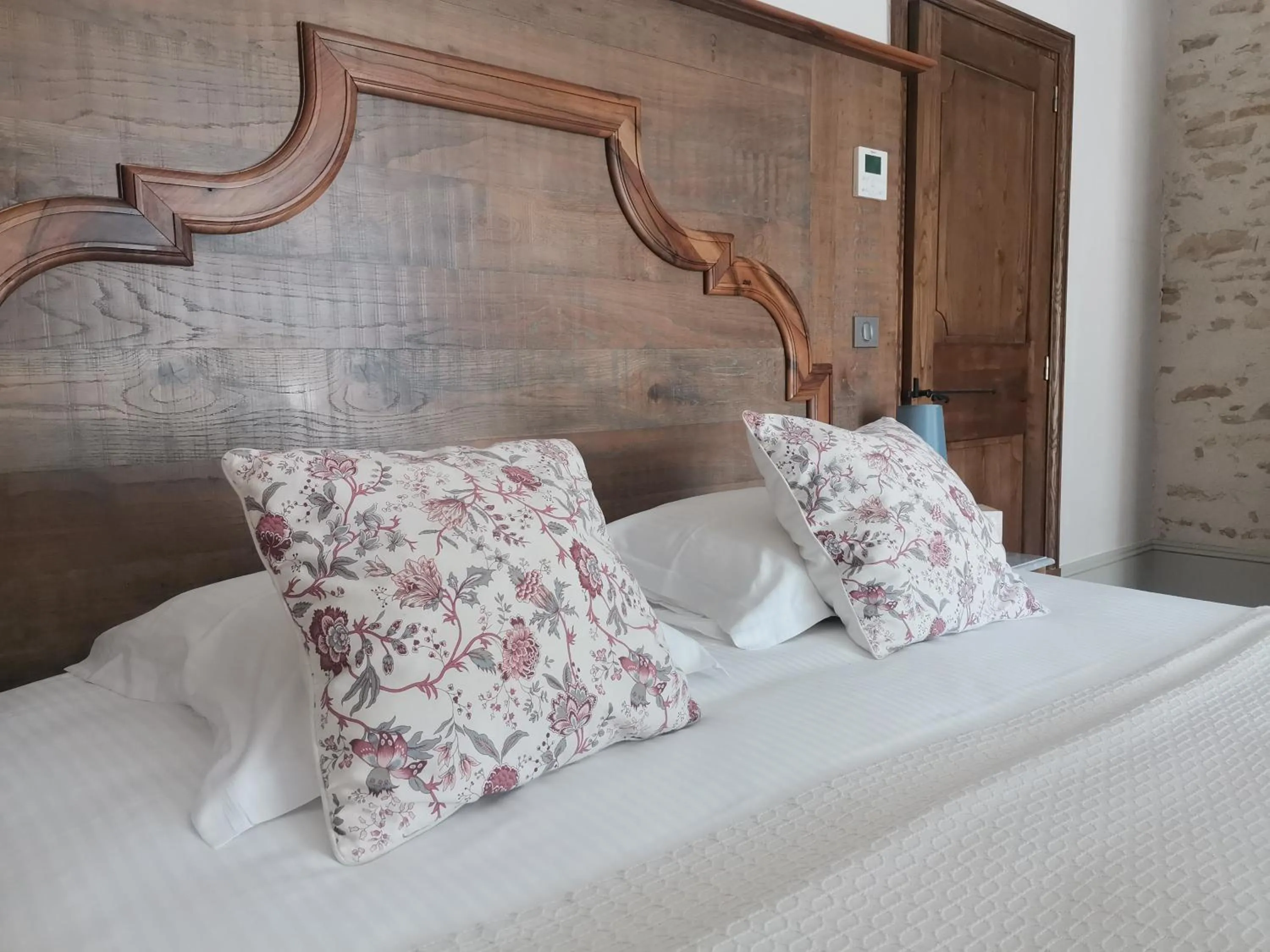 Bed in Château de Saulon