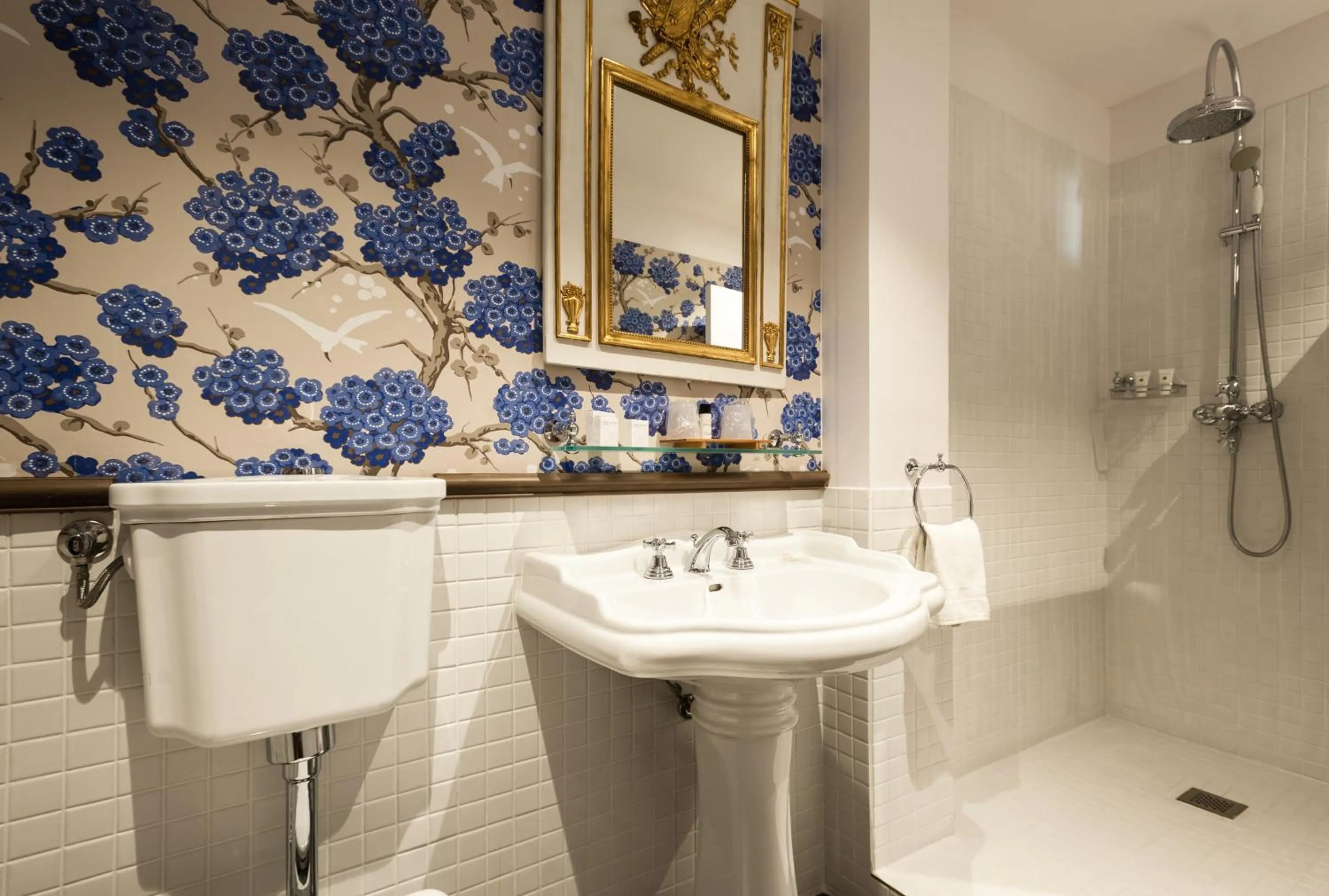 Bathroom in Château de Saulon