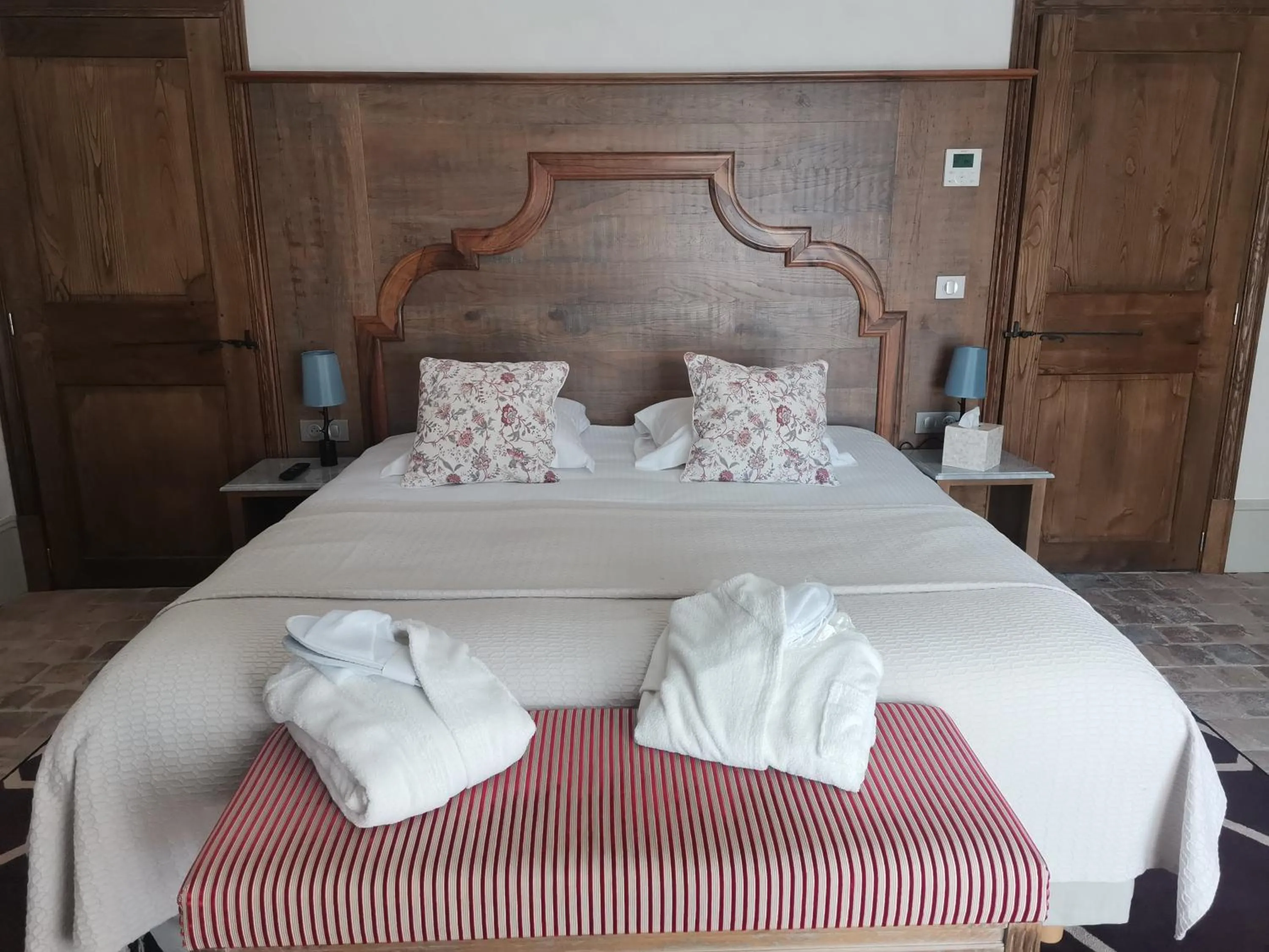 Bed in Château de Saulon