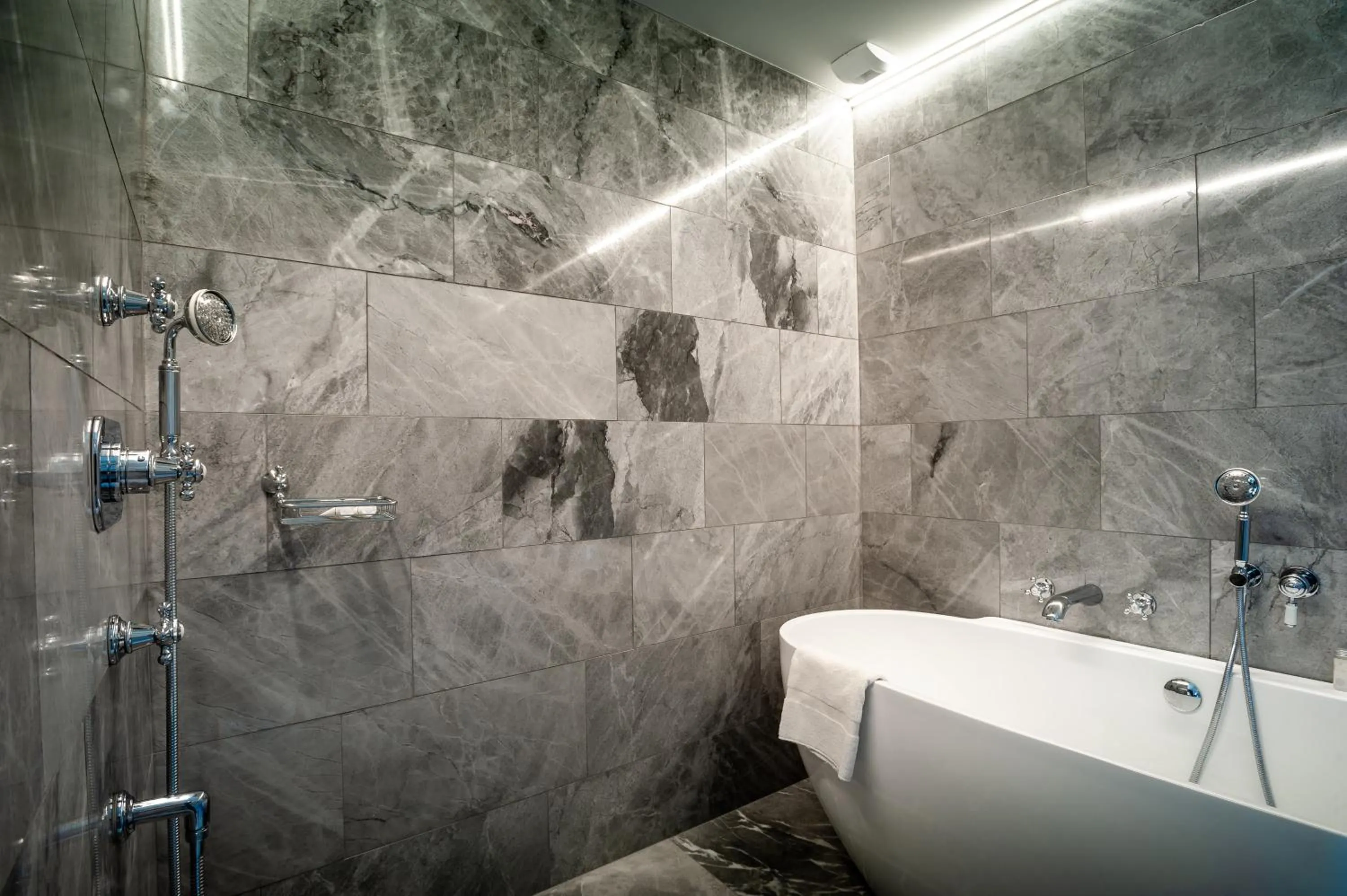 Bathroom in Château de Saulon