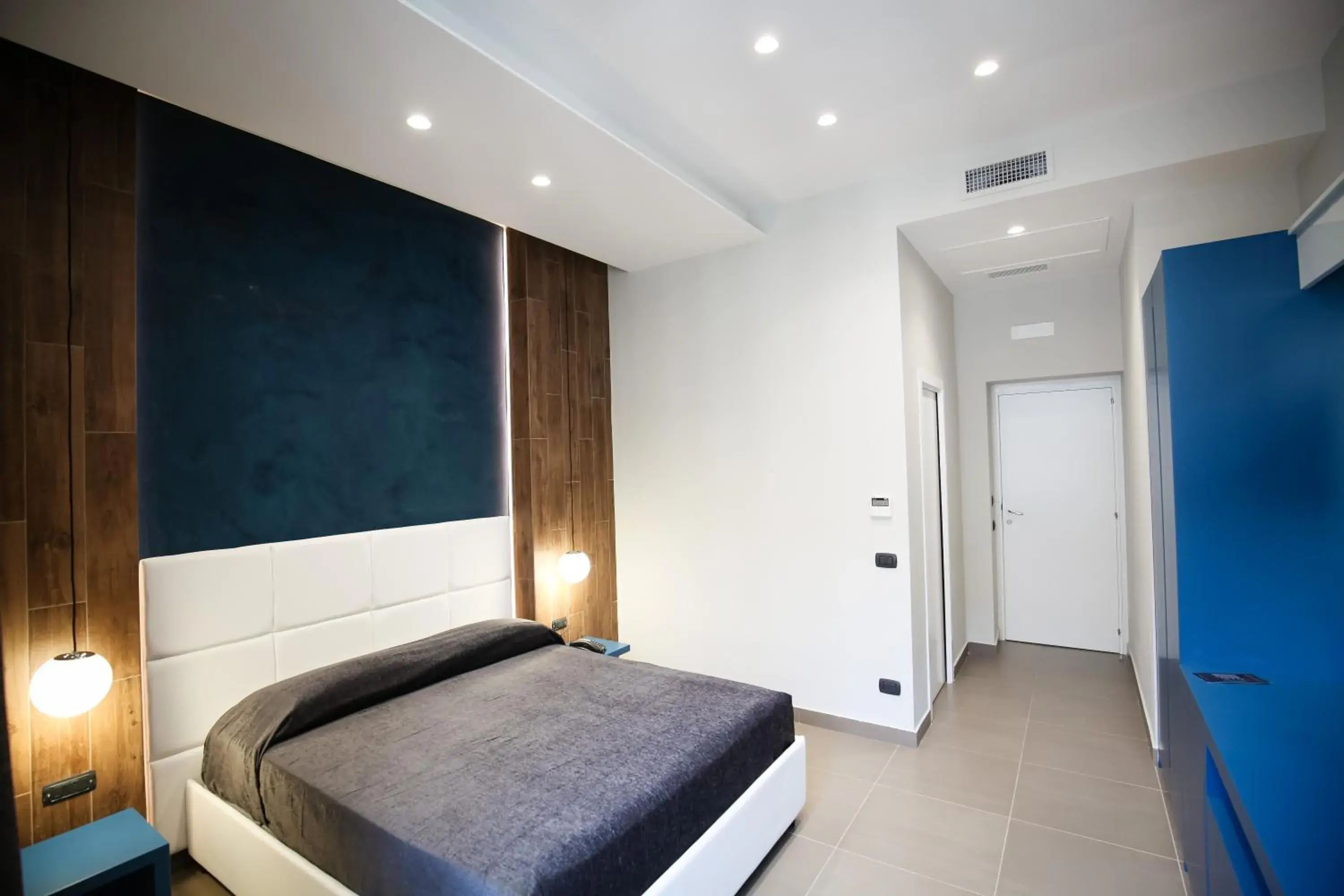 Photo of the whole room, Bed in Gramsci 21 Rooms Photo of the whole room, Bed in Gramsci 21 Rooms