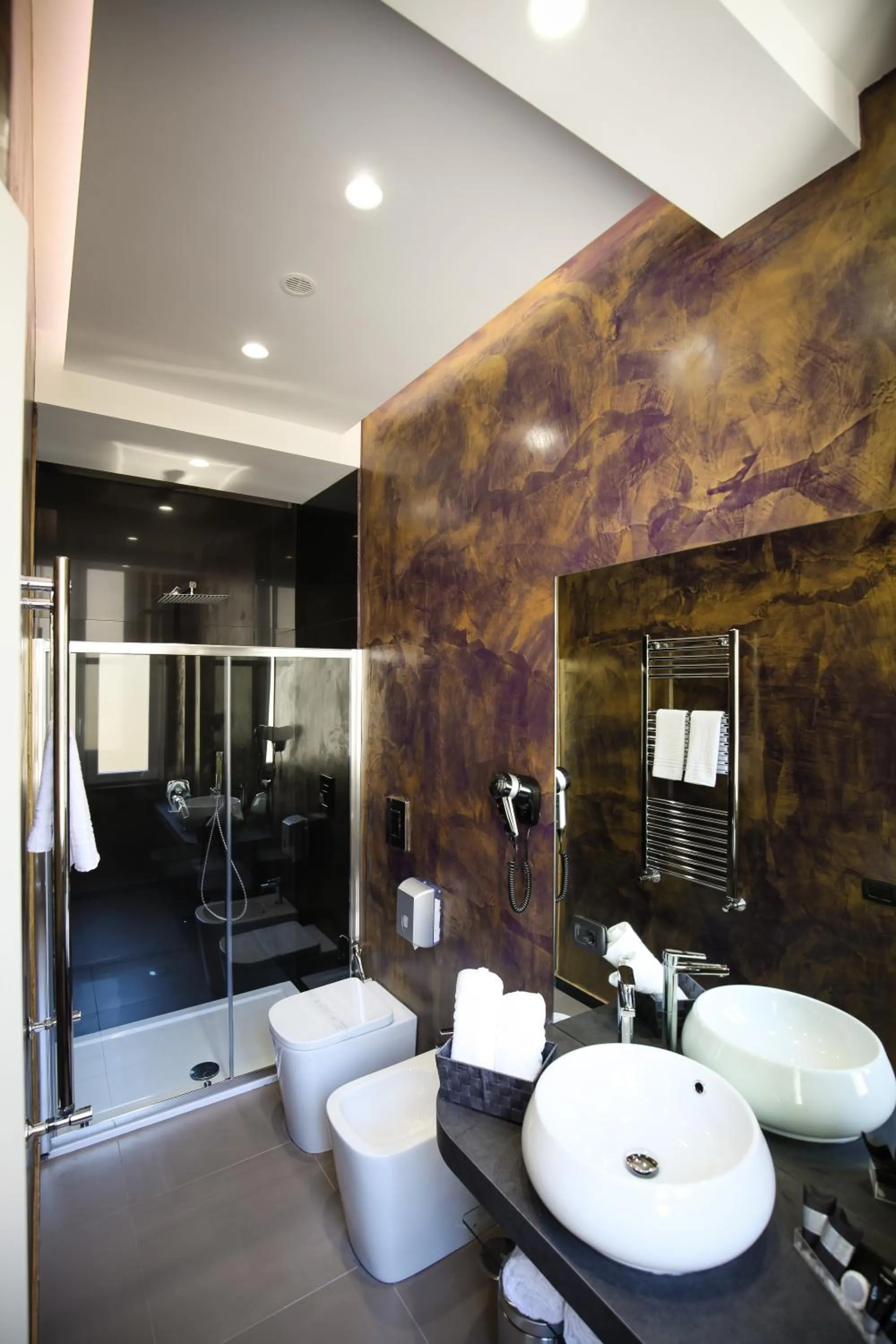 Toilet in Gramsci 21 Rooms