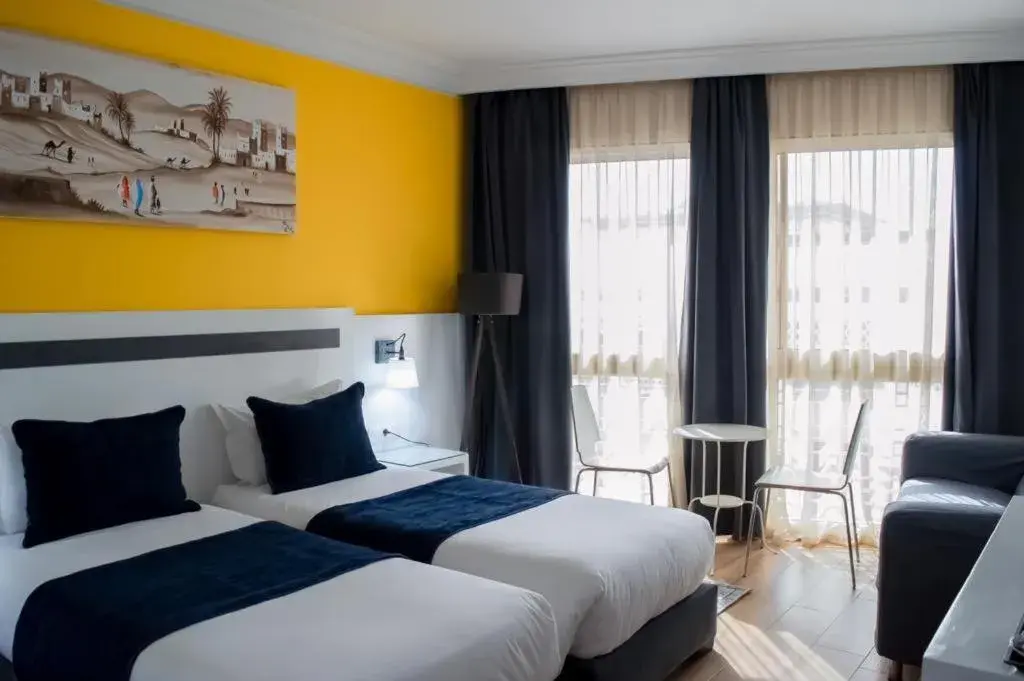 Grande Chambre Double ou Lits Jumeaux - single occupancy in Hotel Le Musée Grande Chambre Double ou Lits Jumeaux - single occupancy in Hotel Le Musée